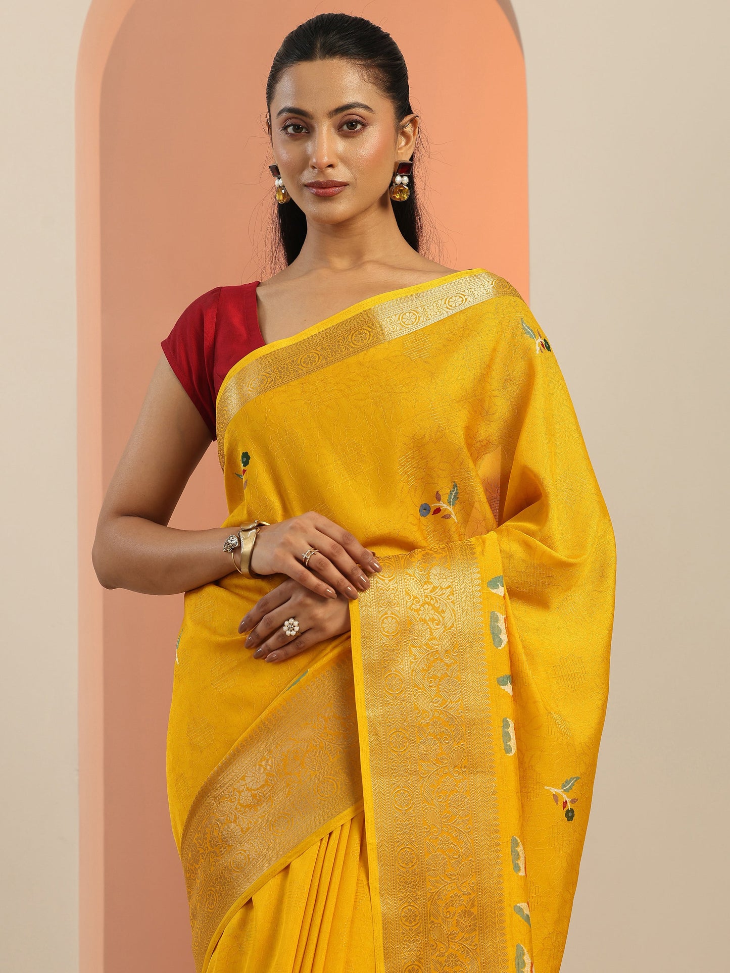 Yellow Printed Georgette Saree With Unstitched Blouse Piece