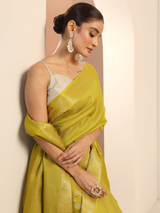 Green Embellished Silk Saree With Unstitched Blouse Piece