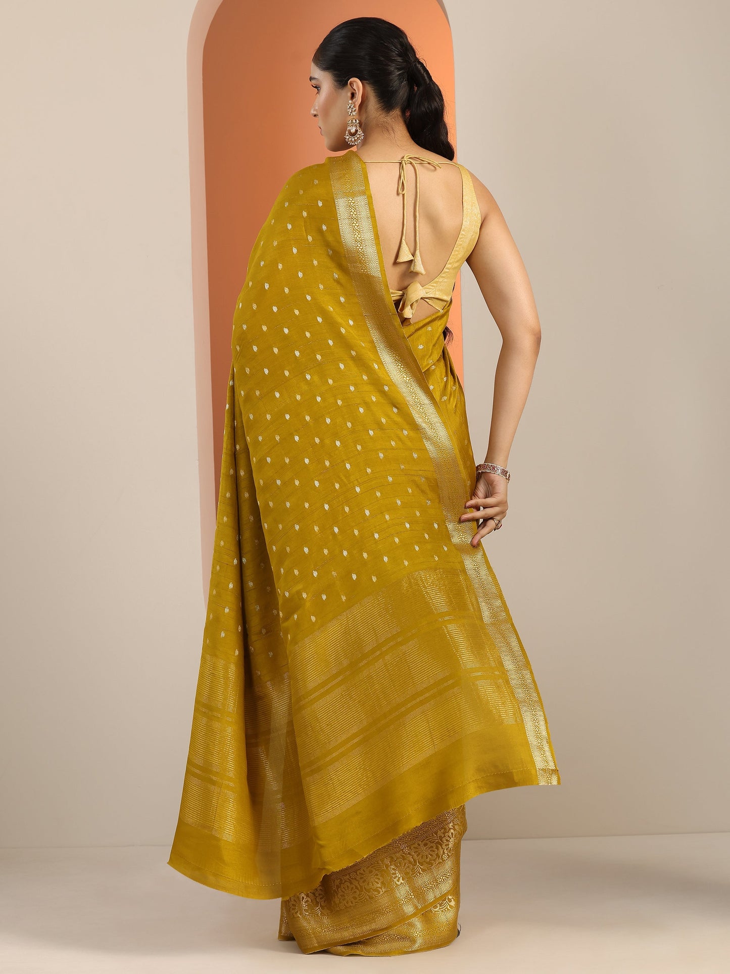 Olive Woven Design Silk Blend Saree With Unstitched Blouse Piece