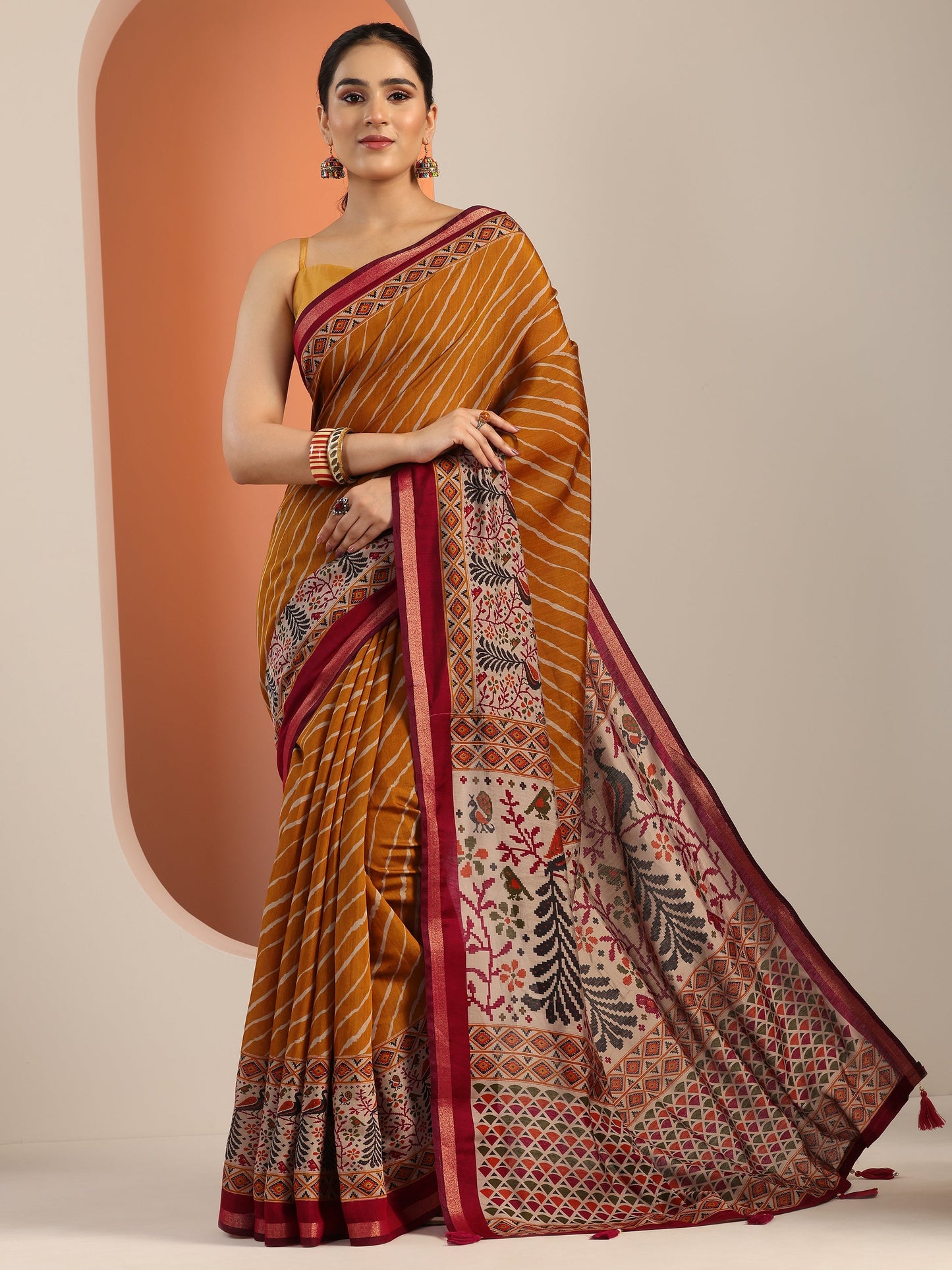 Mustard Leheriya Printed Cotton Blend Saree With Unstitched Blouse Piece