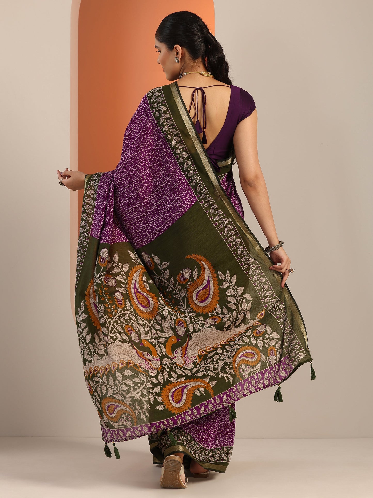 Purple Printed Cotton Blend Saree With Unstitched Blouse Piece