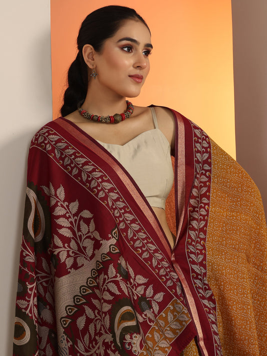 Mustard Printed Cotton Blend Saree With Unstitched Blouse Piece