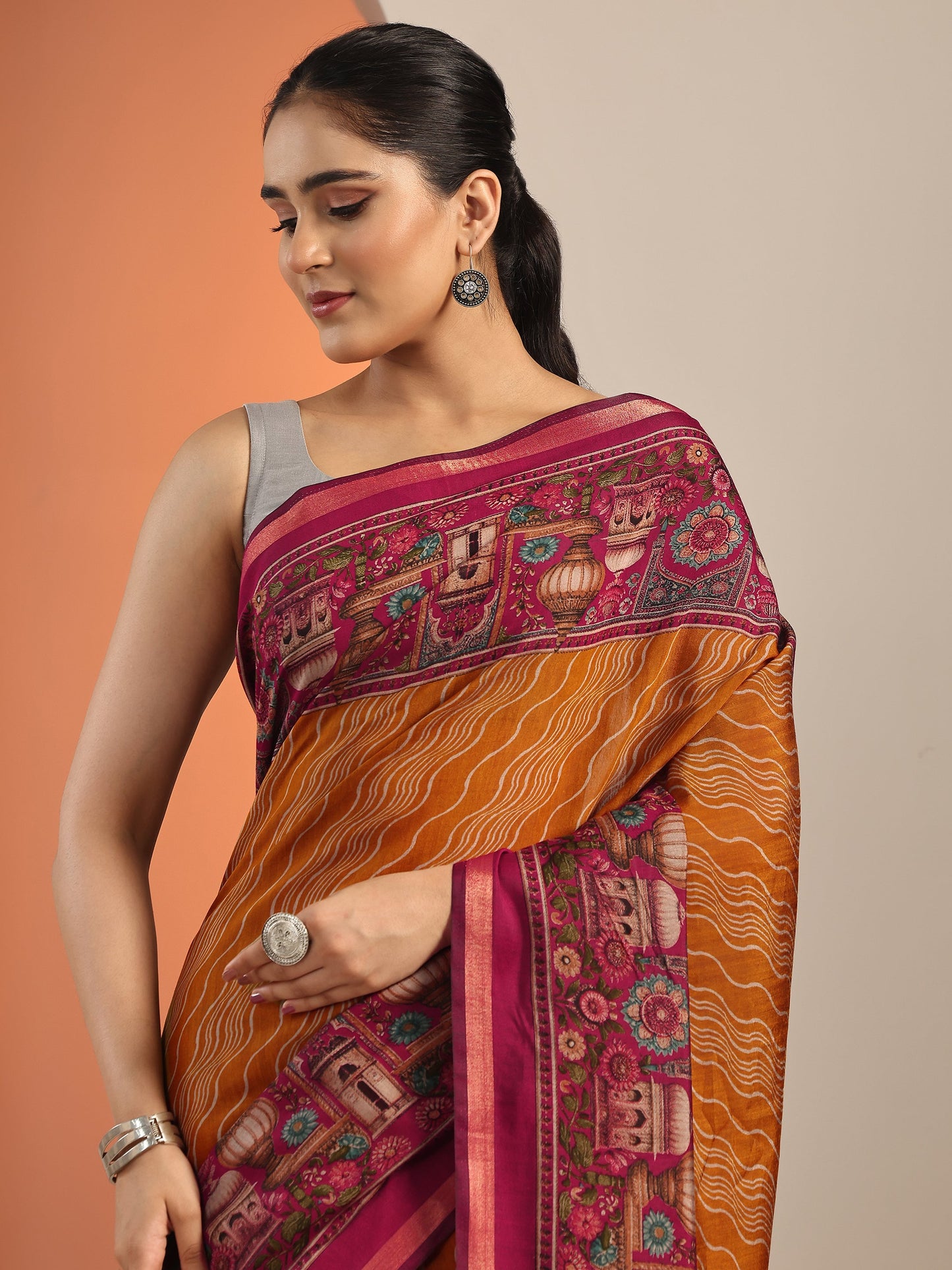 Mustard Printed Cotton Blend Saree With Unstitched Blouse Piece
