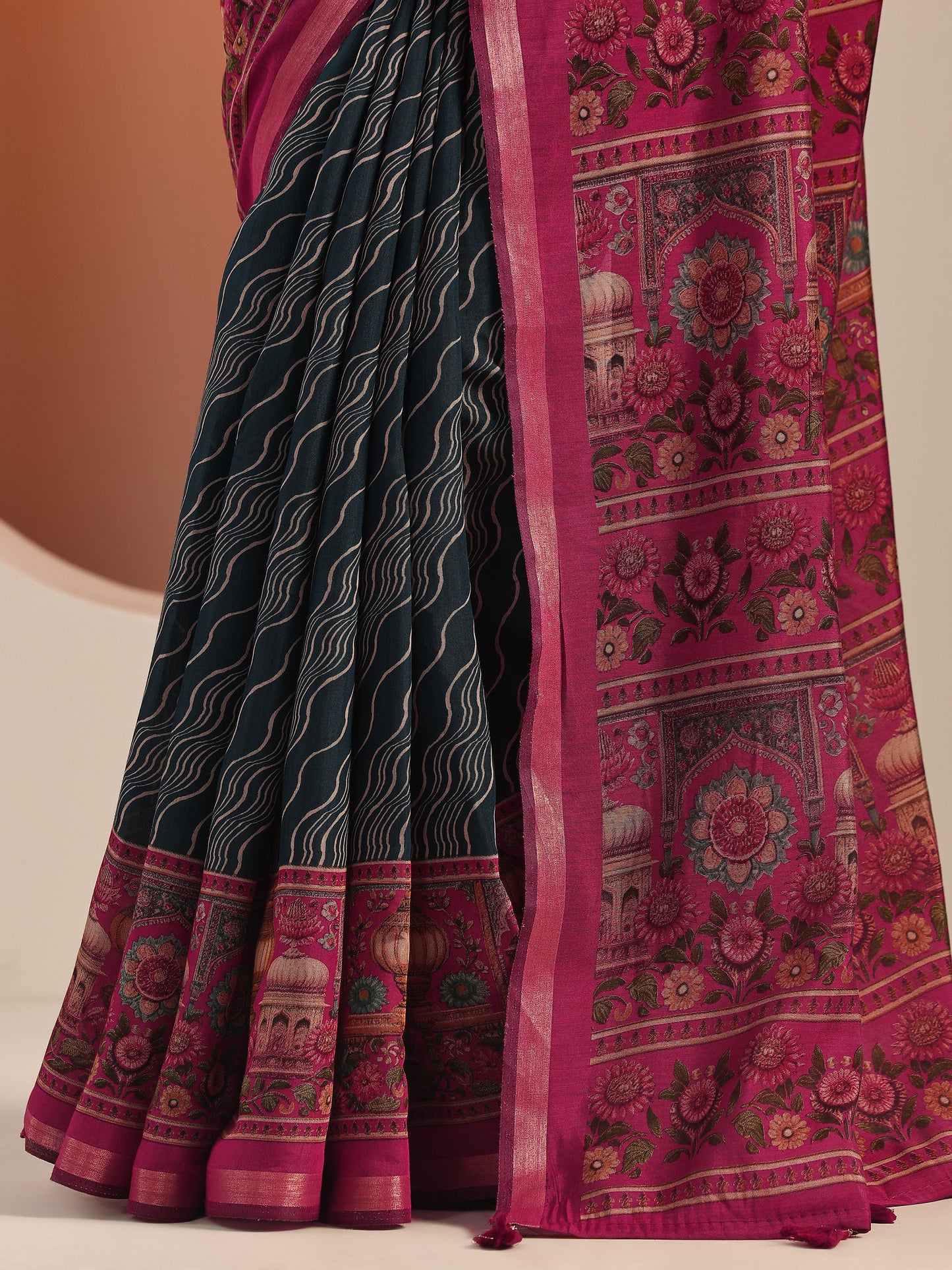 Teal Printed Cotton Blend Saree With Unstitched Blouse Piece