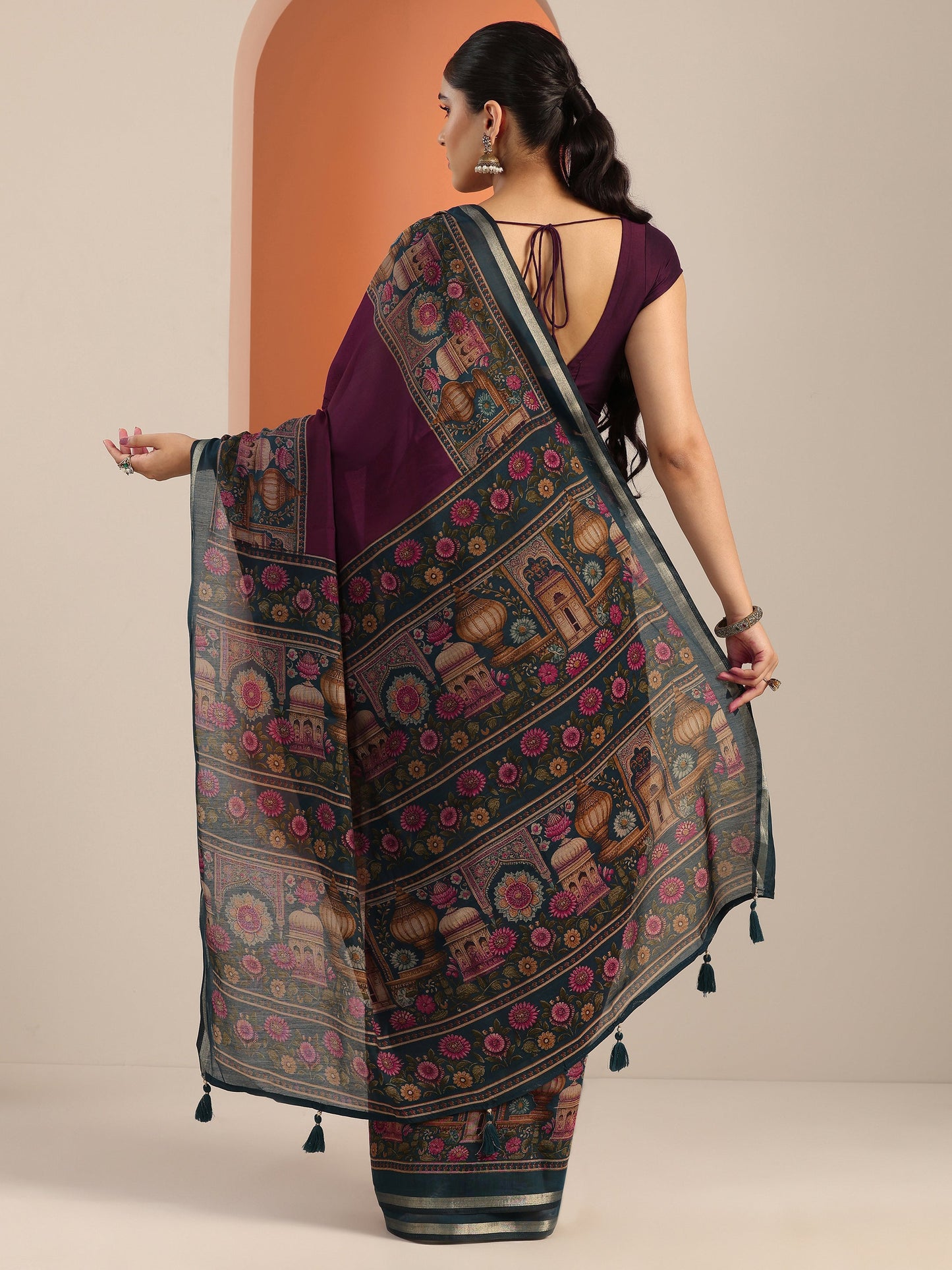 Burgundy Solid Cotton Blend Saree With Unstitched Blouse Piece