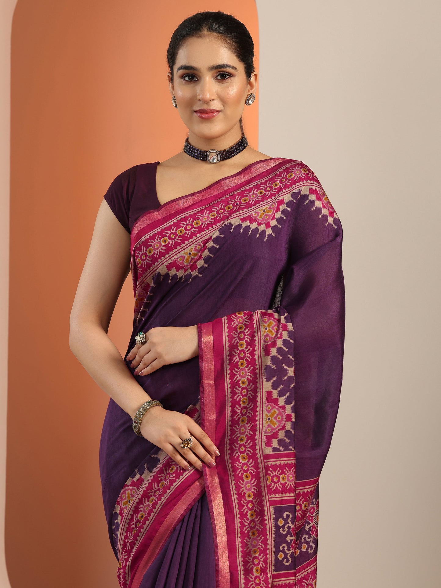 Purple Solid Cotton Blend Saree With Unstitched Blouse Piece
