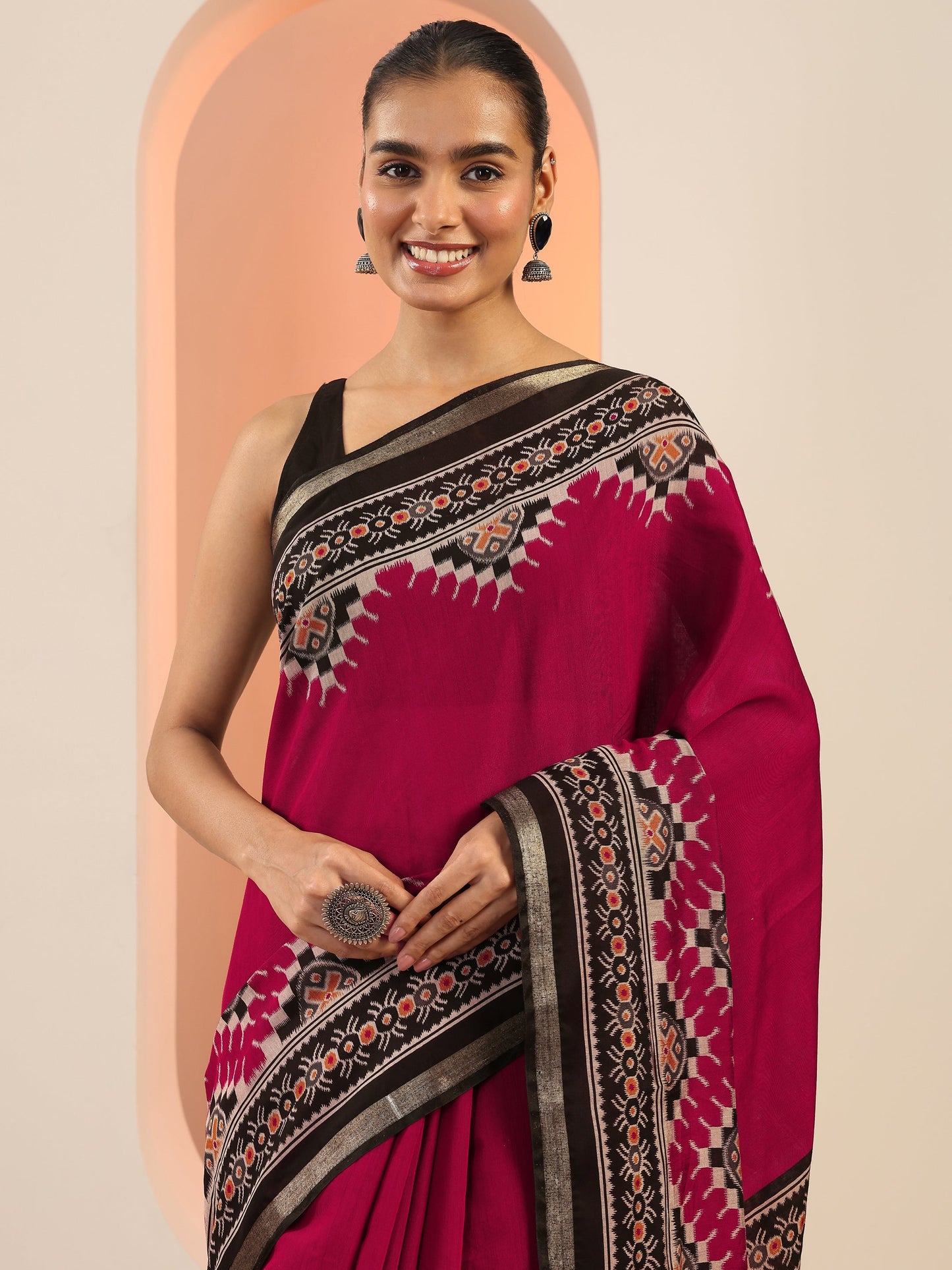Maroon Solid Cotton Saree With Unstitched Blouse Piece