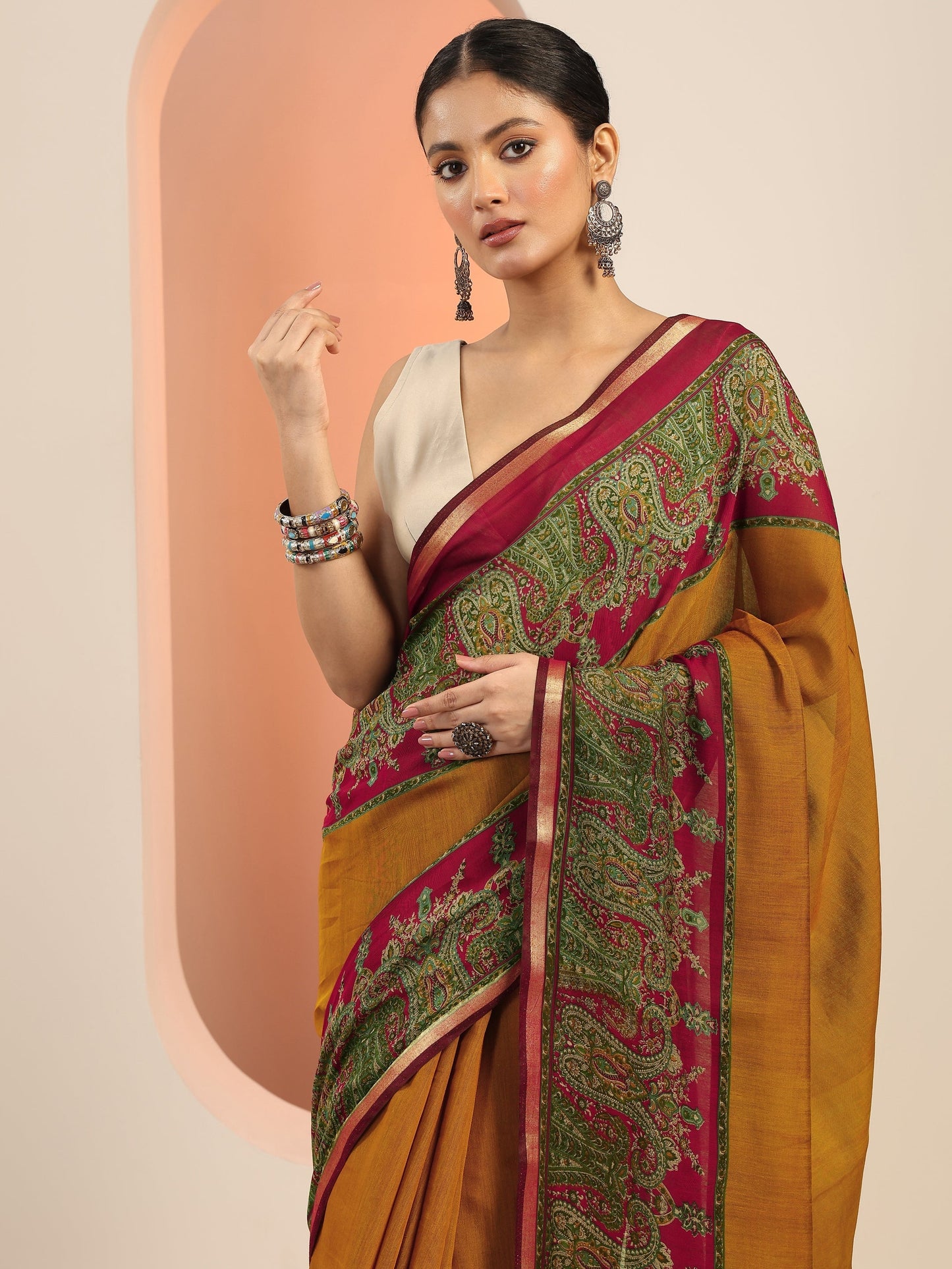 Mustard Printed Cotton Blend Saree With Unstitched Blouse Piece