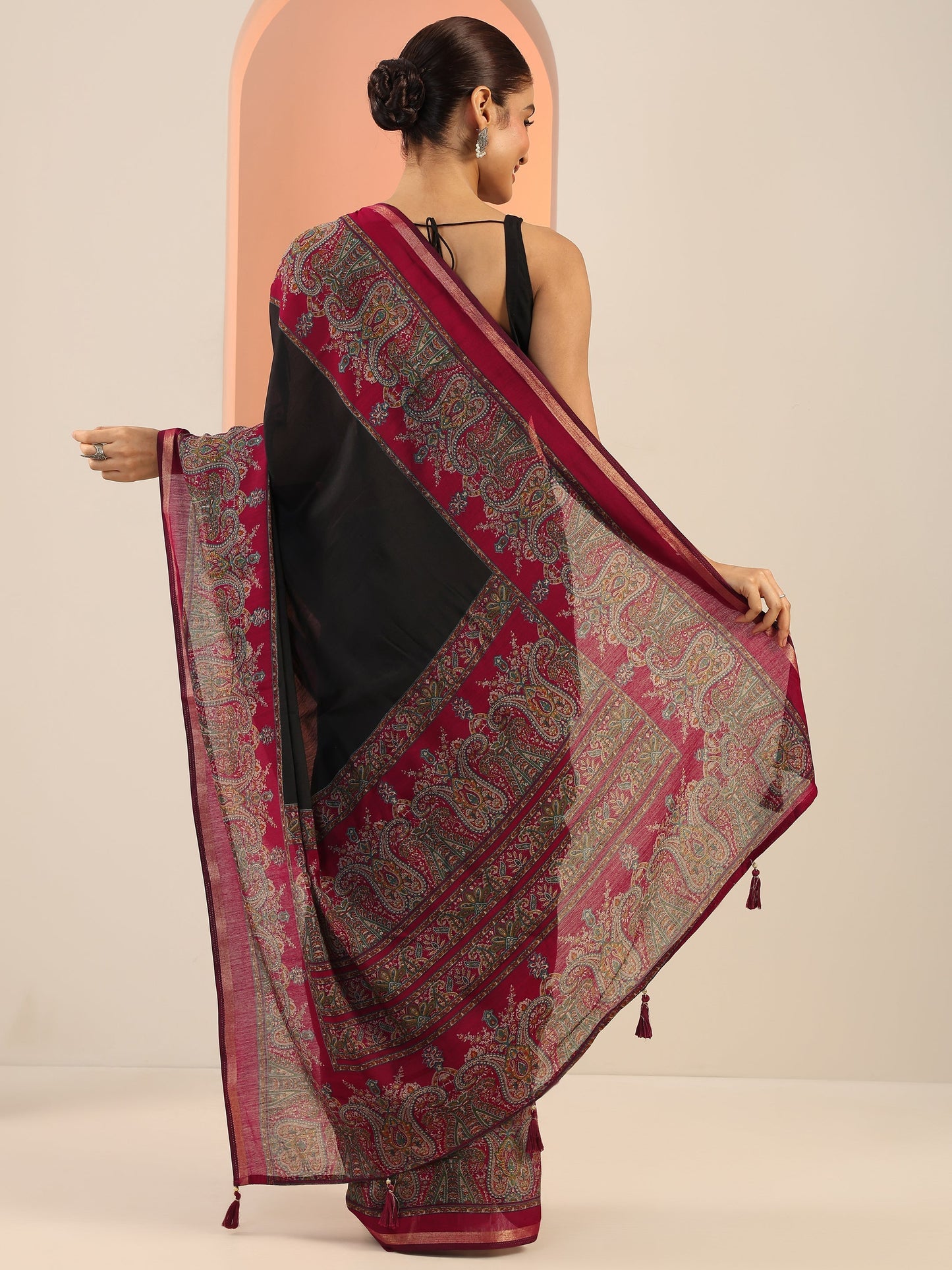 Black Printed Cotton Saree With Unstitched Blouse Piece