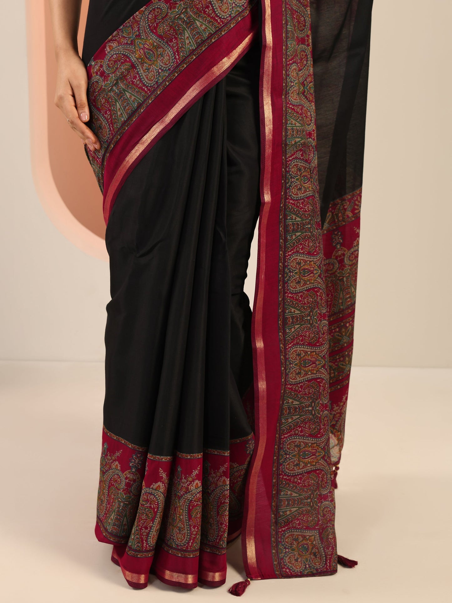 Black Printed Cotton Saree With Unstitched Blouse Piece