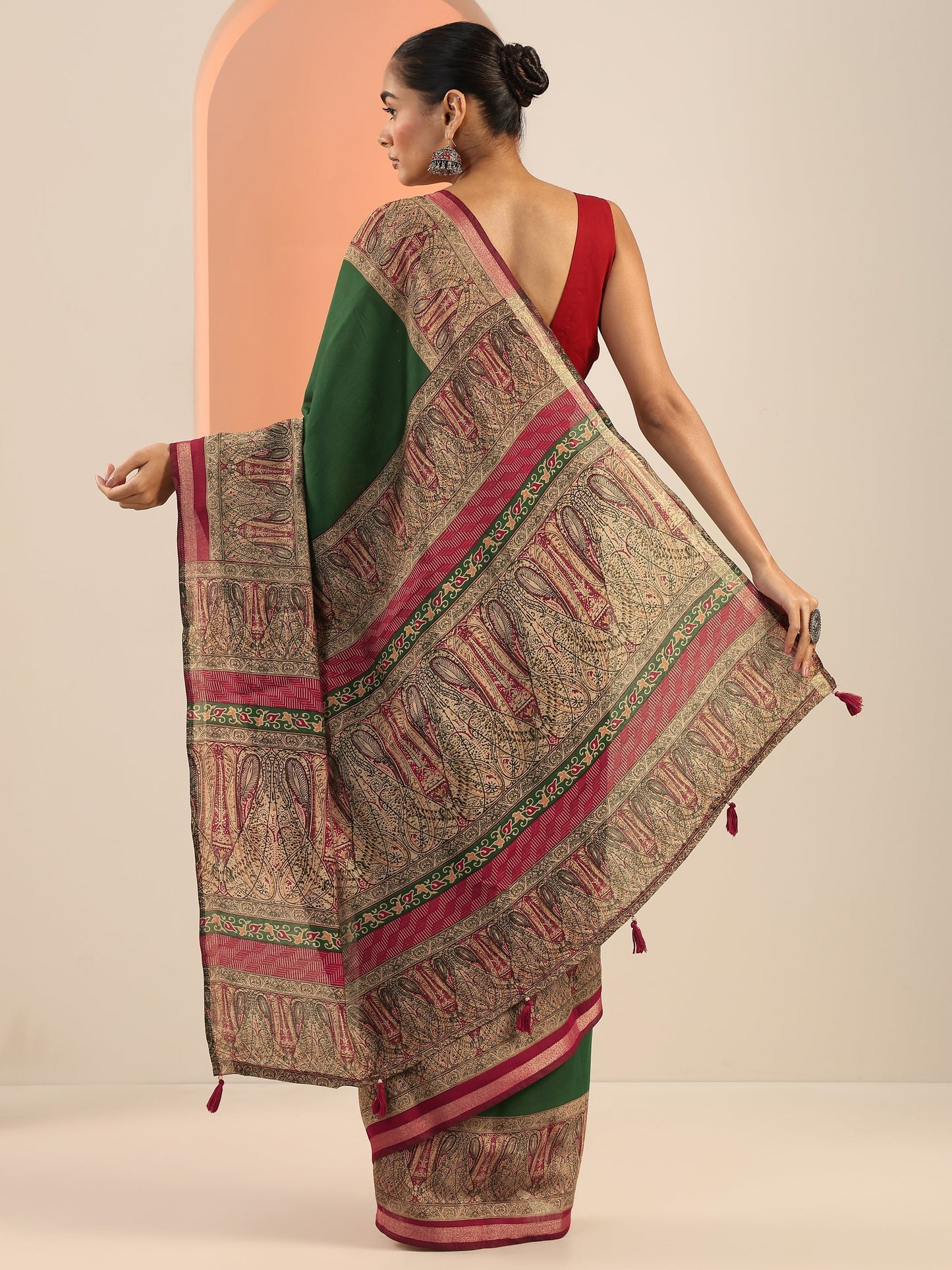 Green Printed Cotton Saree With Unstitched Blouse Piece