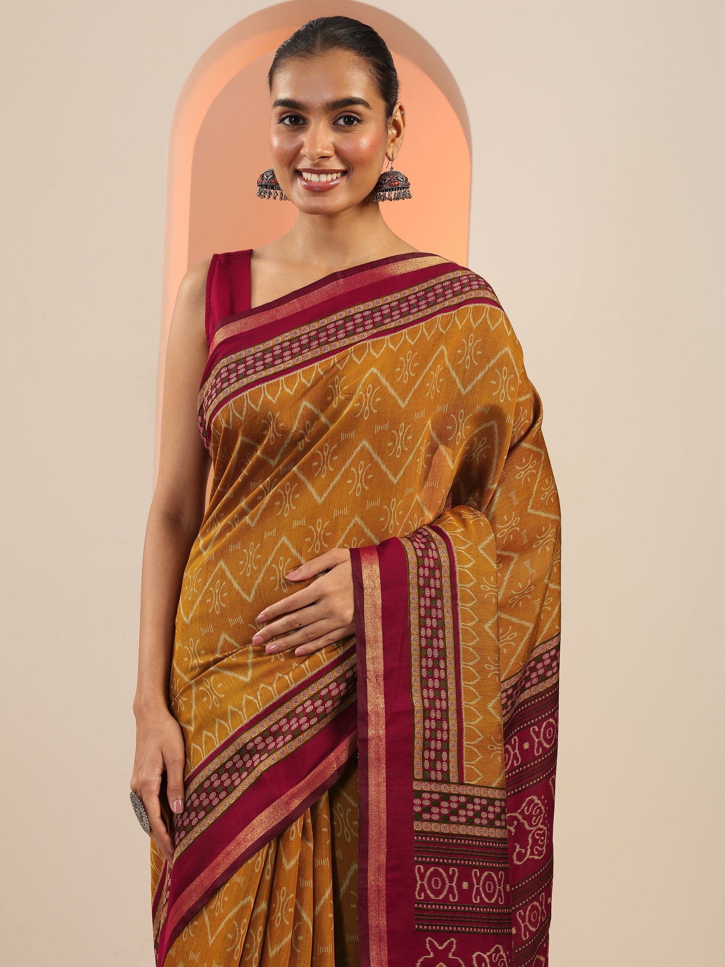 Mustard Printed Cotton Saree With Unstitched Blouse Piece