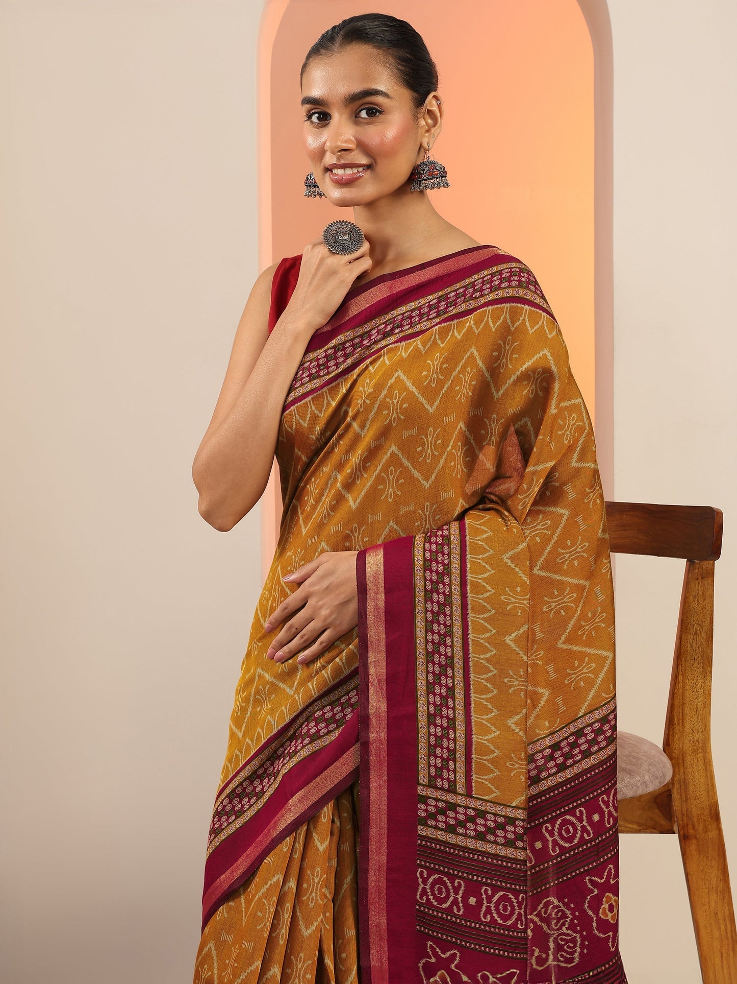 Mustard Printed Cotton Saree With Unstitched Blouse Piece