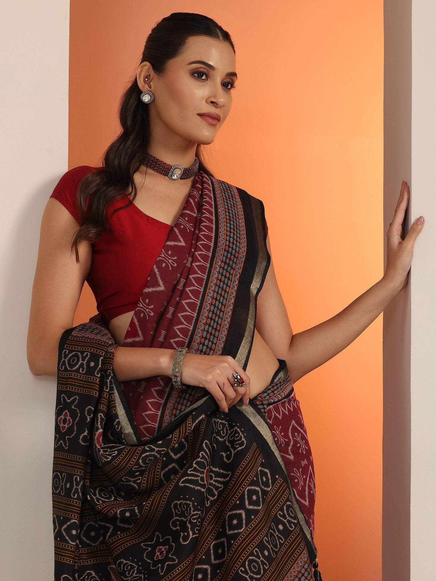 Maroon Printed Cotton Blend Saree With Unstitched Blouse Piece