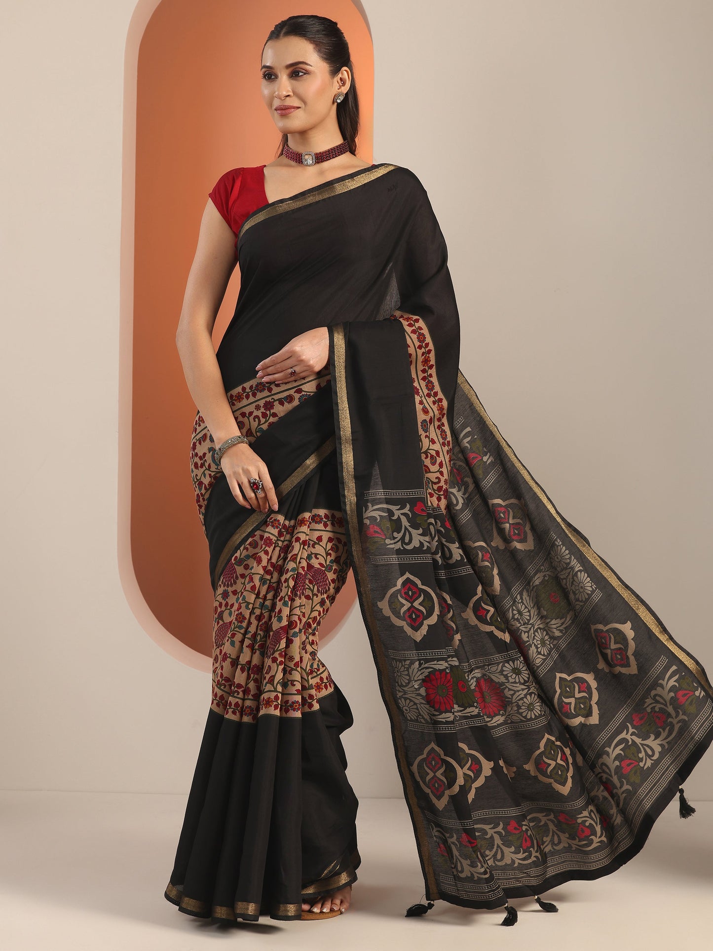 Black Printed Cotton Blend Saree With Unstitched Blouse Piece
