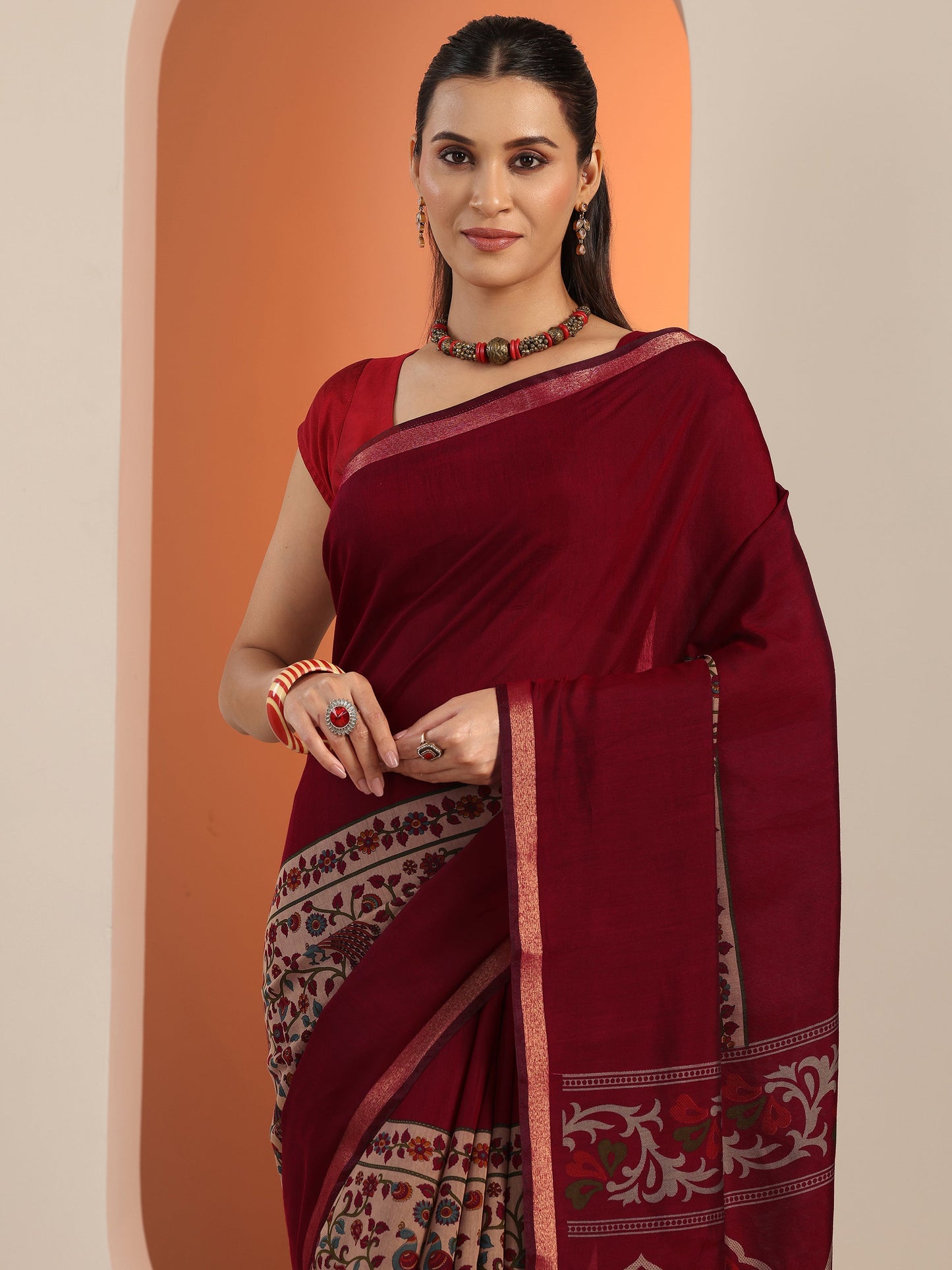 Maroon Printed Cotton Blend Saree With Unstitched Blouse Piece
