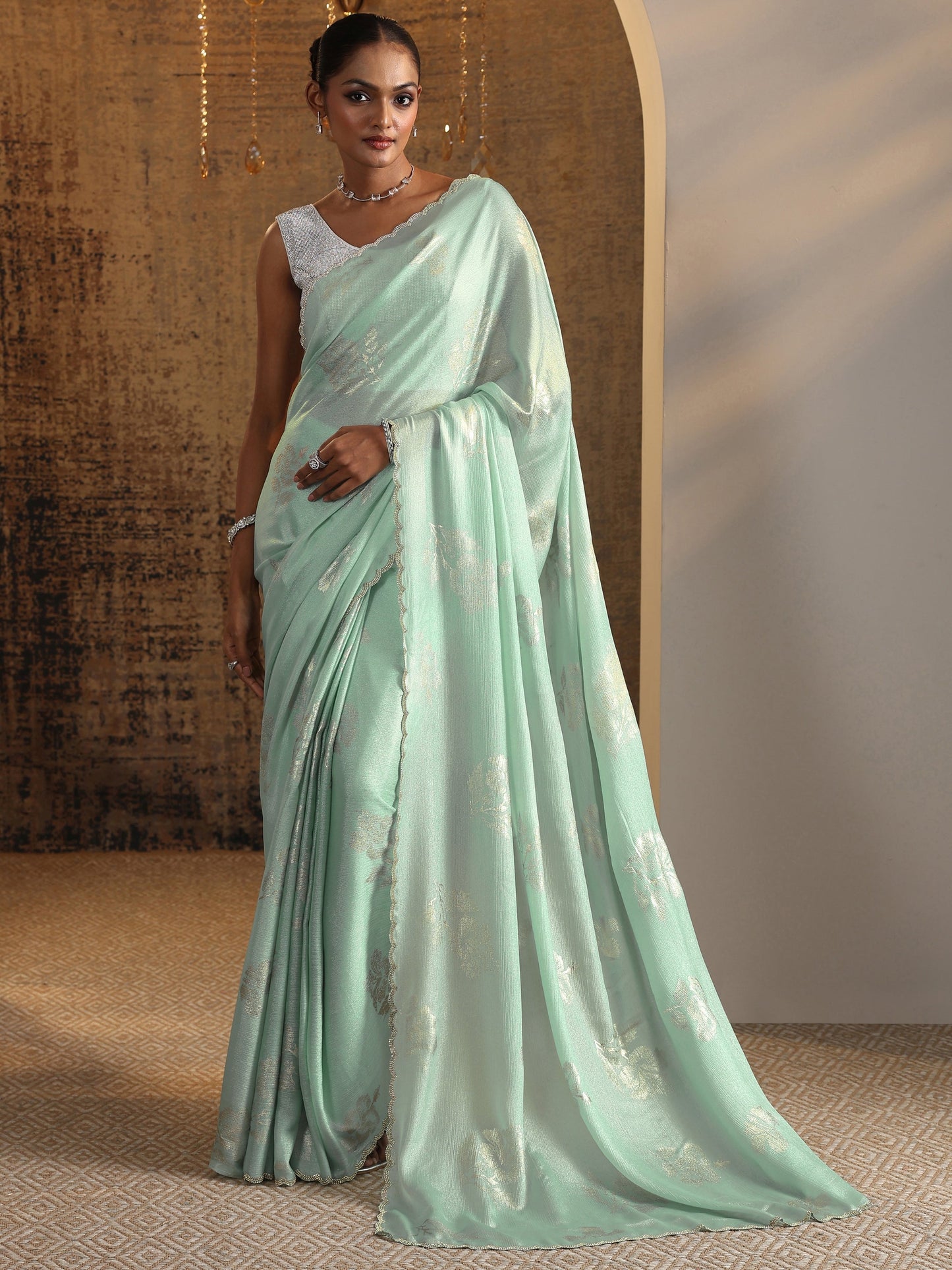 Green Printed Chinon Saree With Unstitched Blouse Piece