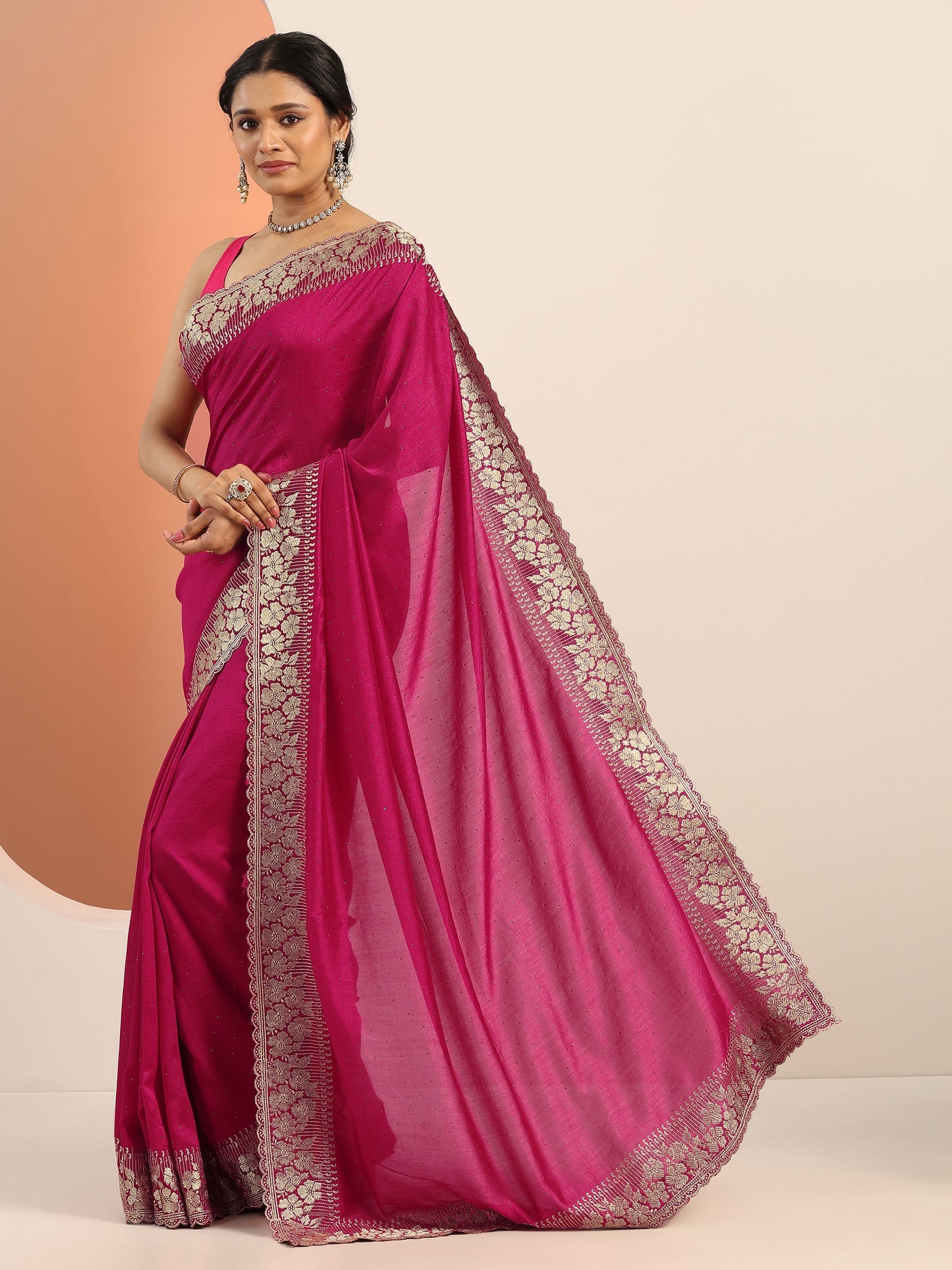 Pink Embellished Silk blend Saree With Unstitched Blouse Piece