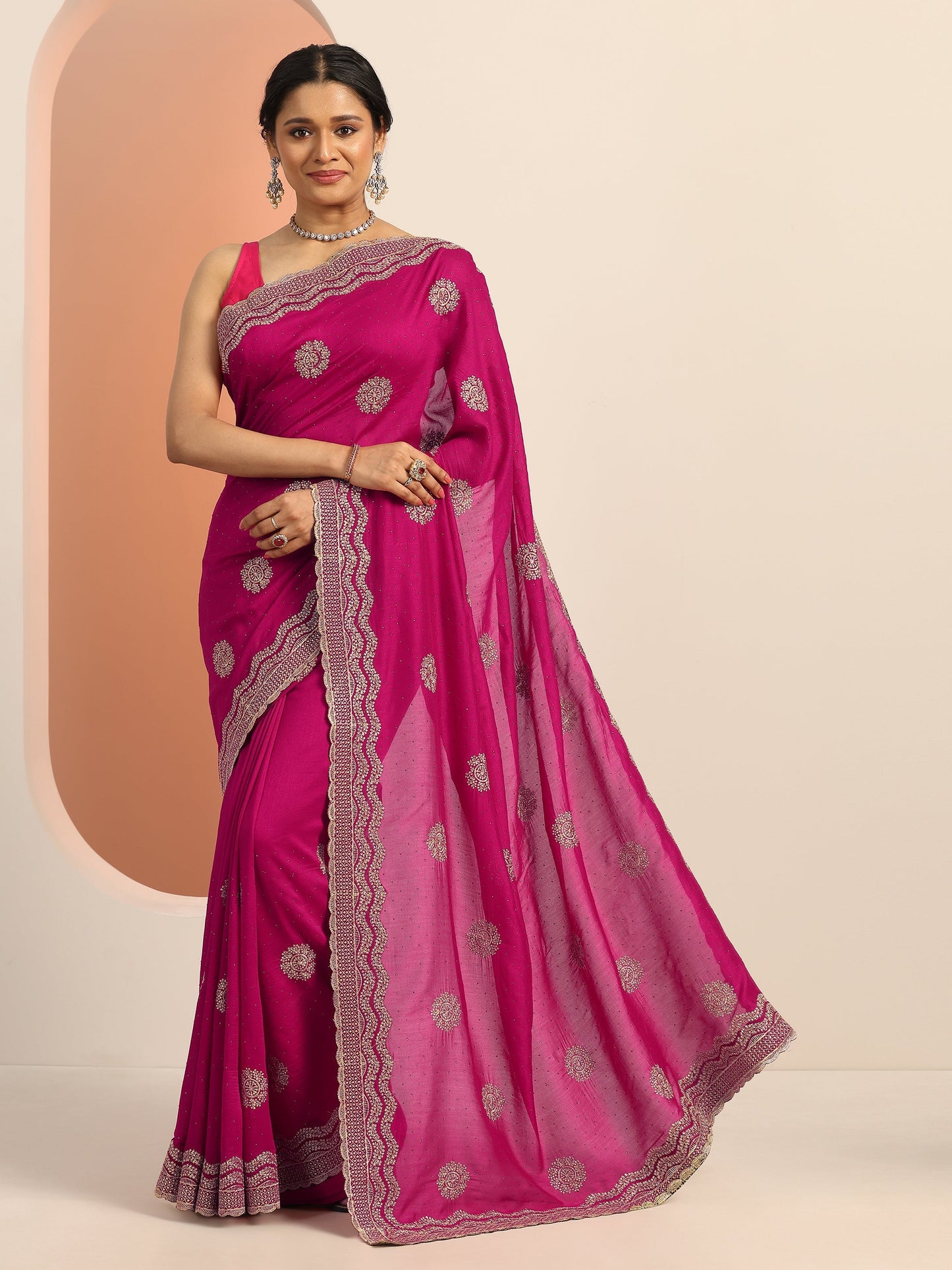 Pink Embellished Silk blend Saree With Unstitched Blouse Piece