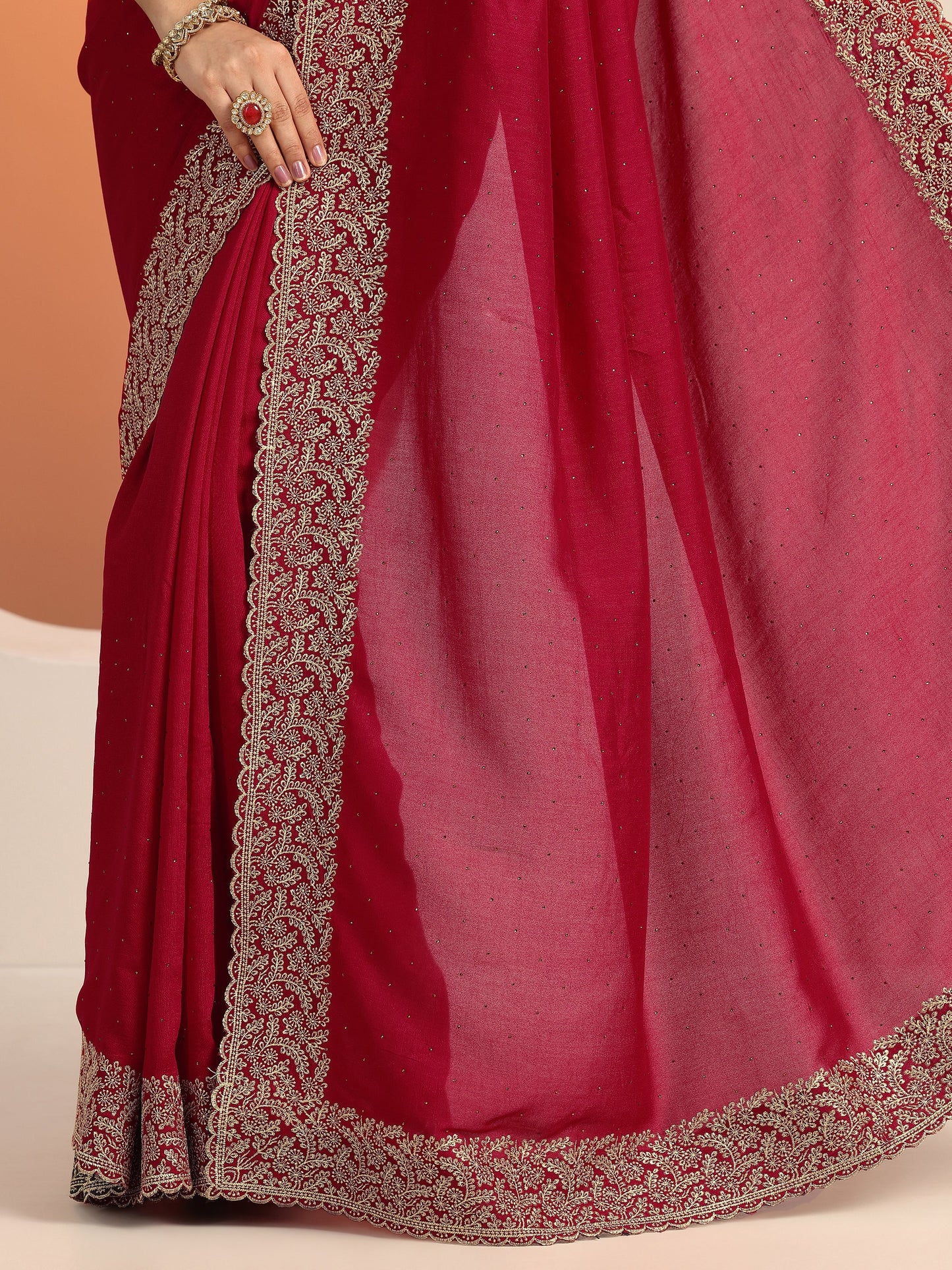 Red Embellished Silk blend Saree With Unstitched Blouse Piece