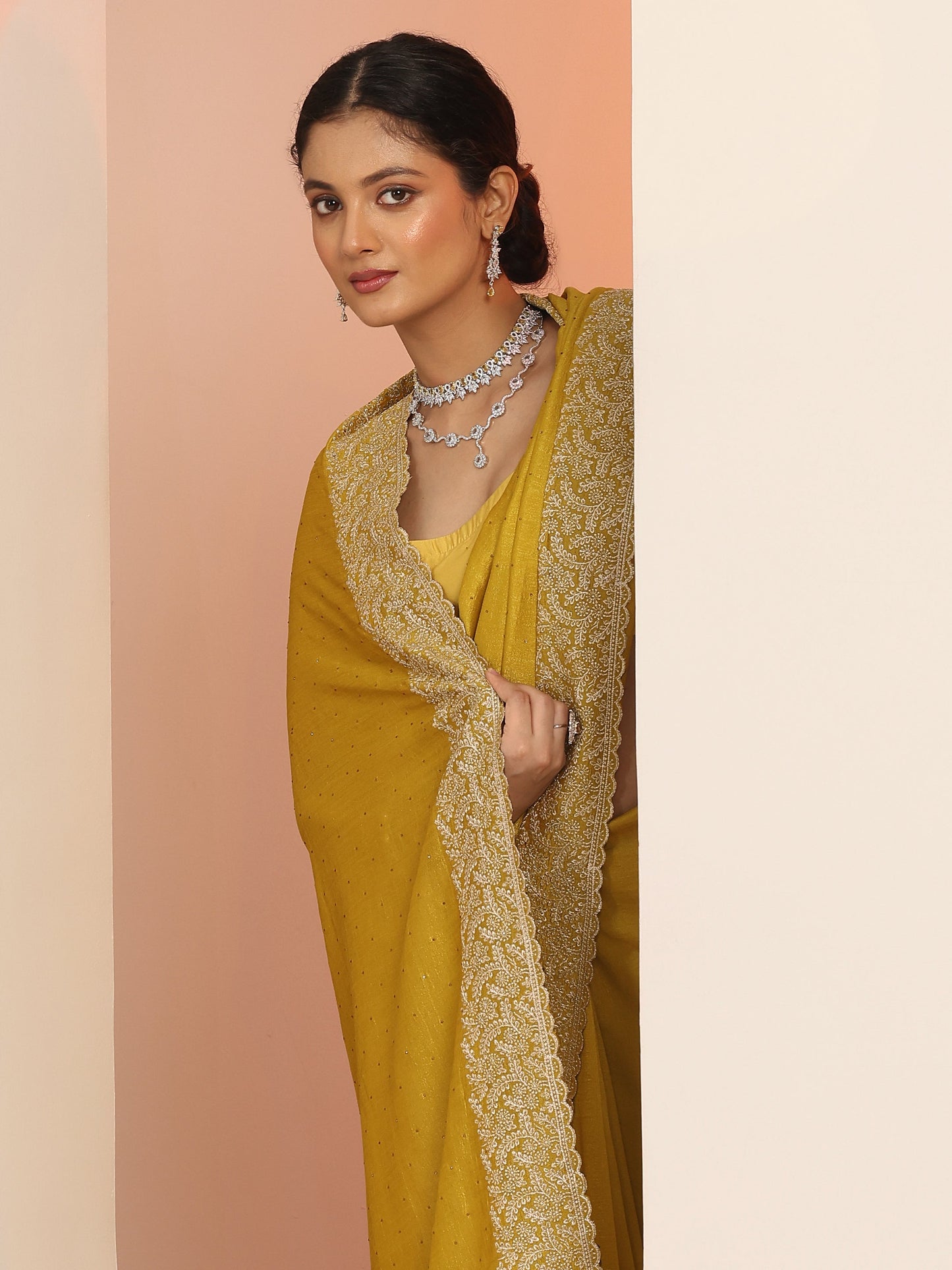 Yellow Embellished Silk blend Saree With Unstitched Blouse Piece