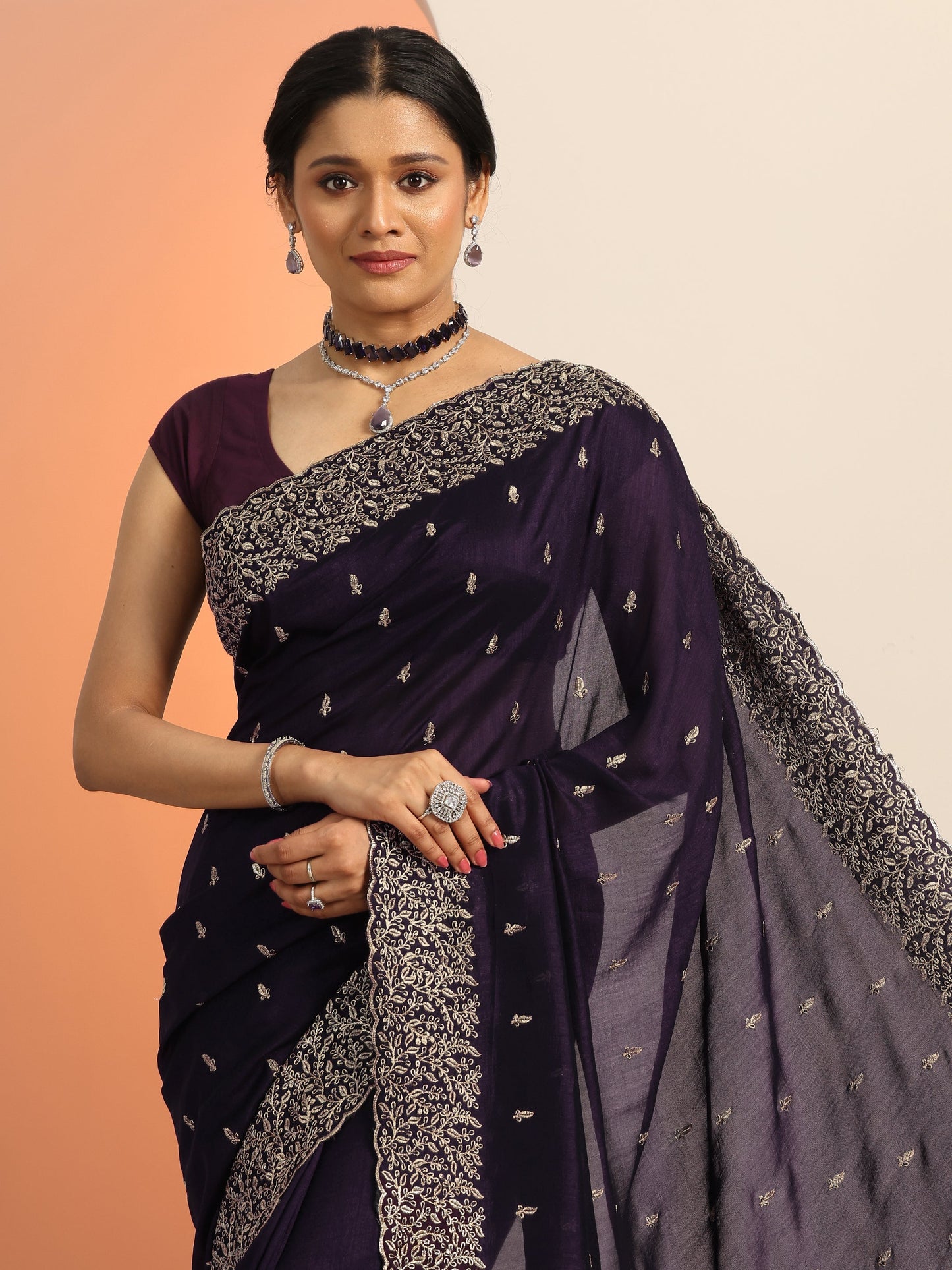 Purple Embroidered Silk blend Saree With Unstitched Blouse Piece