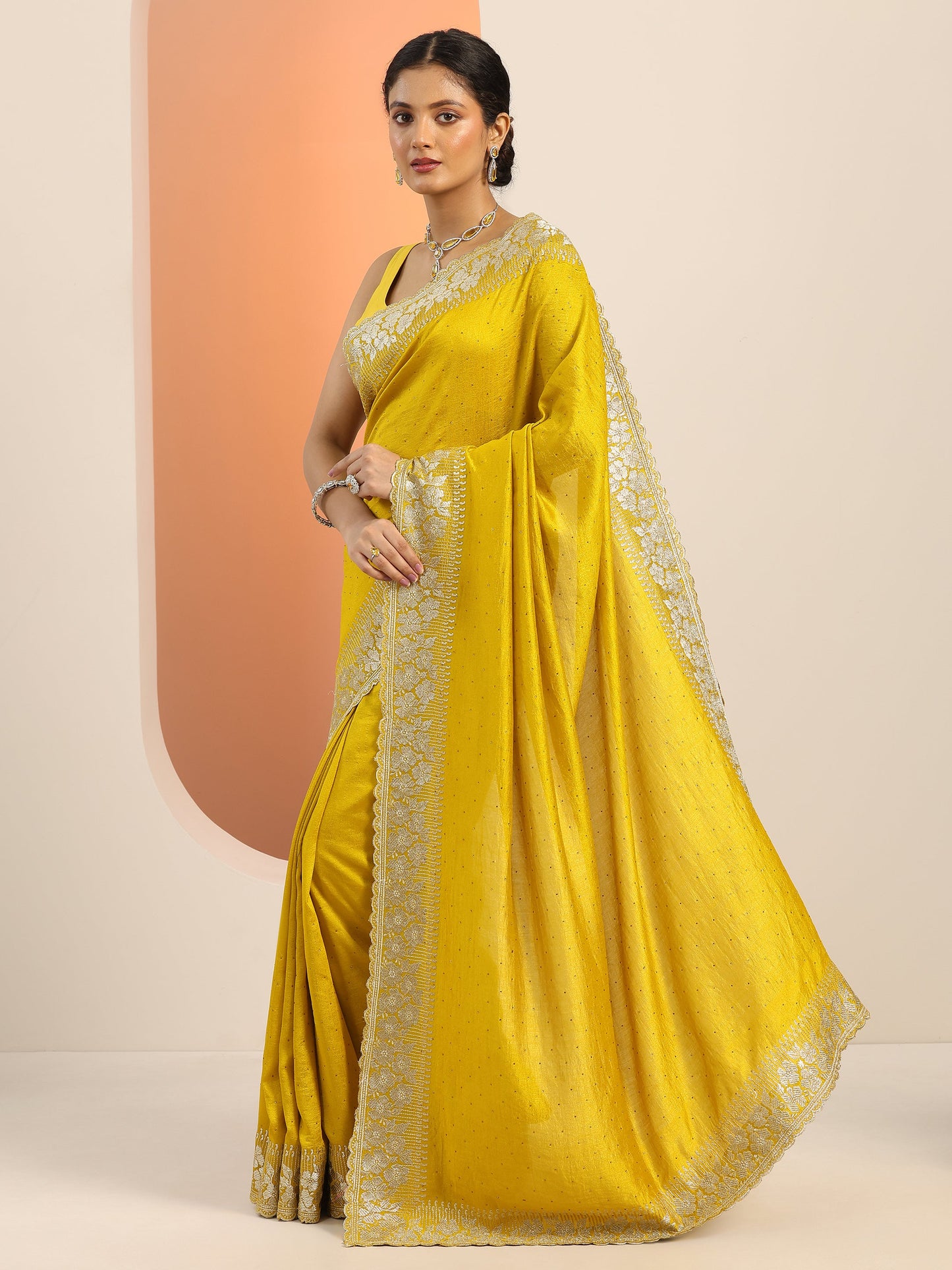 Mustard Embellished Silk Saree With Unstitched Blouse Piece