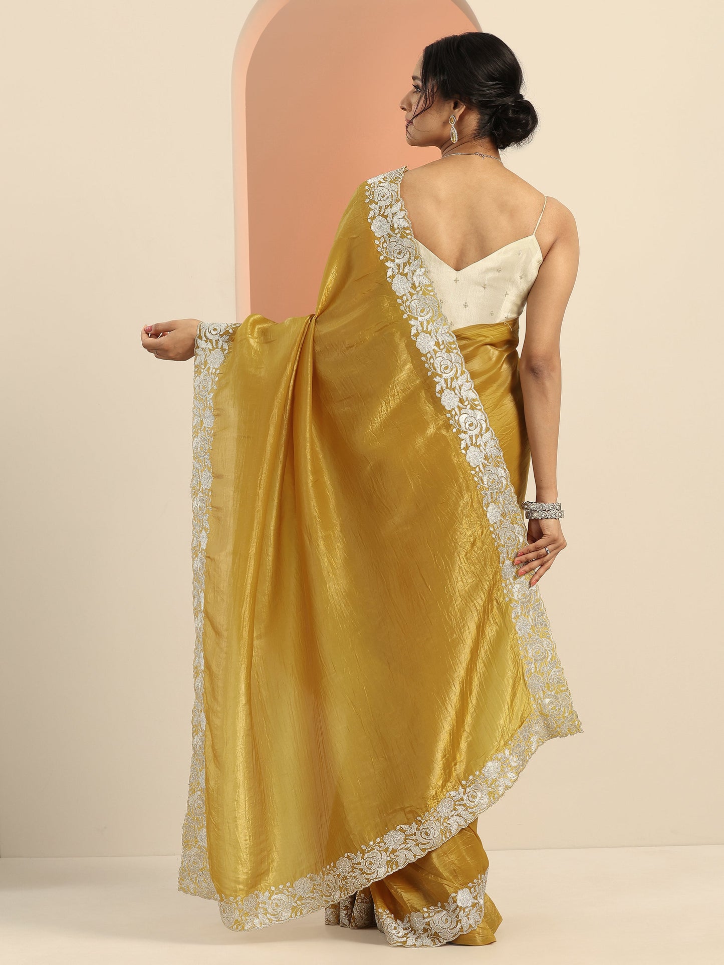 Mustard Embroidered Silk blend Saree With Unstitched Blouse Piece