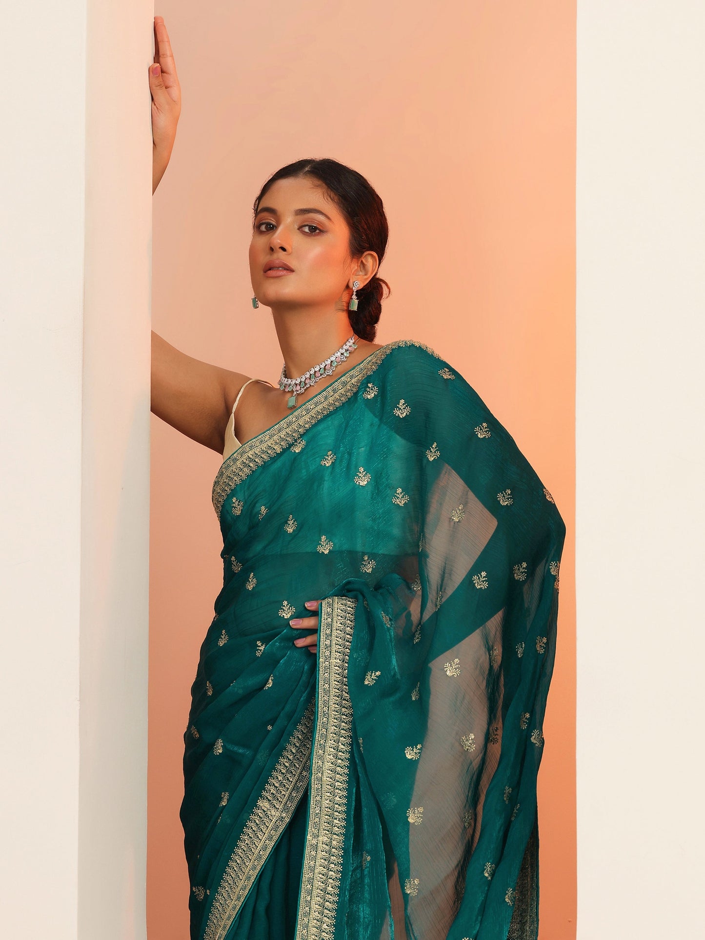 Green Embroidered Chiffon Saree With Unstitched Blouse Piece