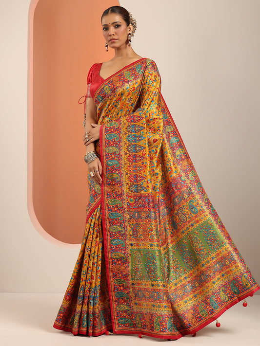 Mustard Printed Silk Blend Saree With Unstitched Blouse Piece