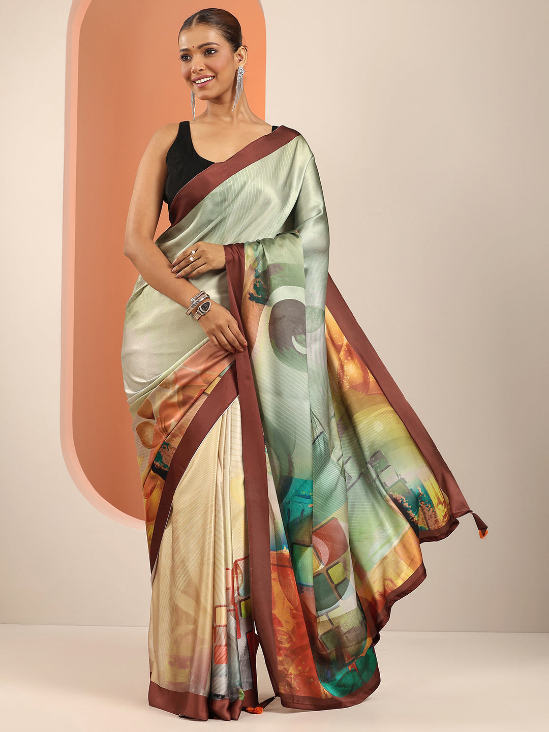Green Solid Silk Blend Saree With Unstitched Blouse Piece