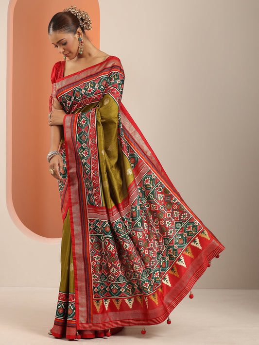 Olive Embellished Silk Blend Saree With Unstitched Blouse Piece