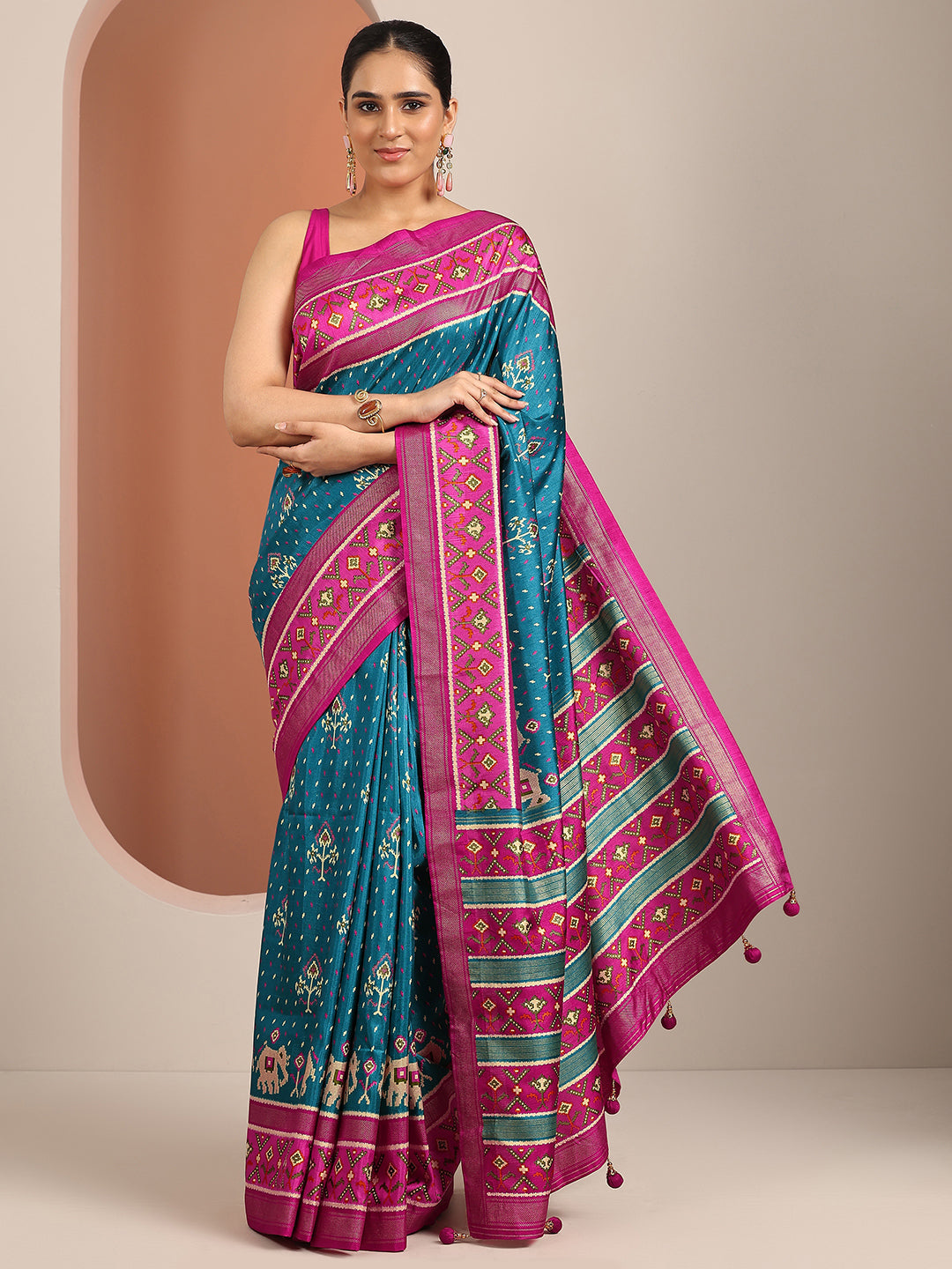 Blue Printed Silk Blend Saree With Unstitched Blouse Piece