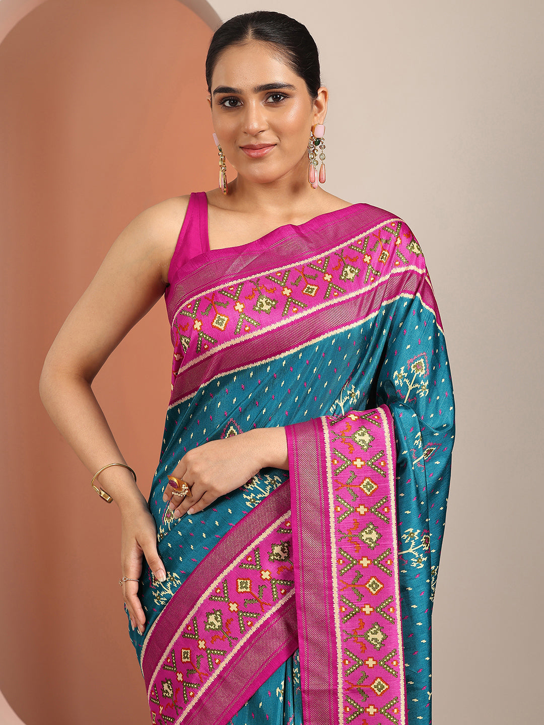 Blue Printed Silk Blend Saree With Unstitched Blouse Piece