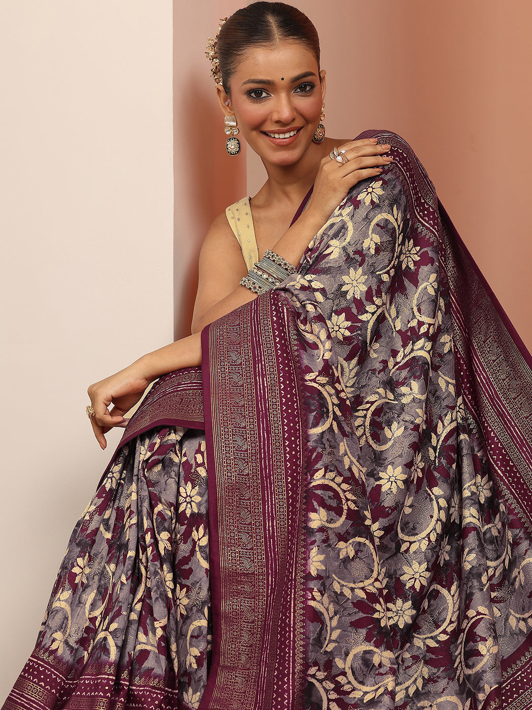 Mauve Printed Silk Blend Saree With Unstitched Blouse Piece