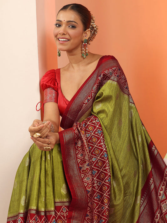 Olive Printed Silk Blend Saree With Unstitched Blouse Piece