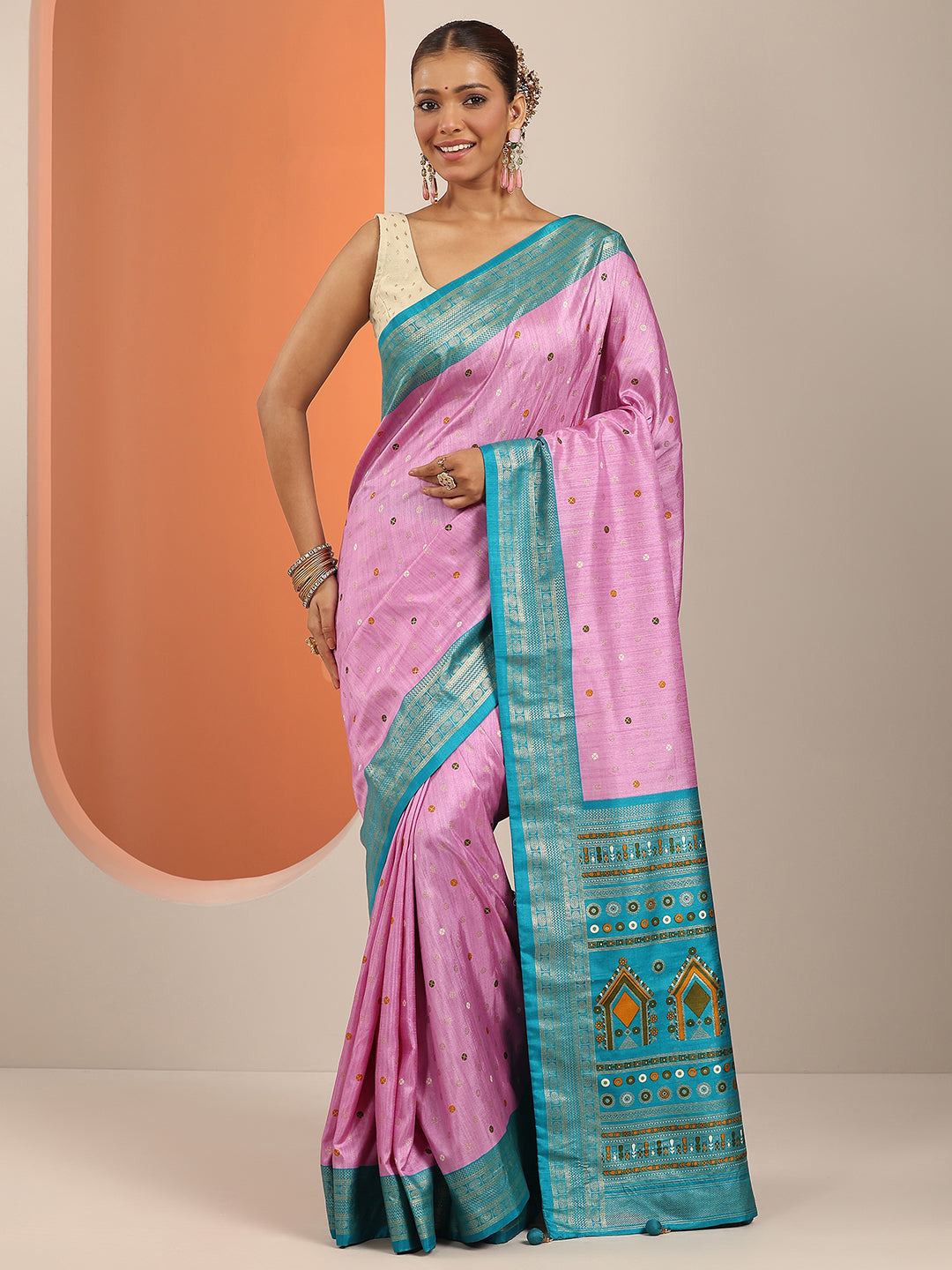 Lavender Embellished Silk Blend Saree With Unstitched Blouse Piece