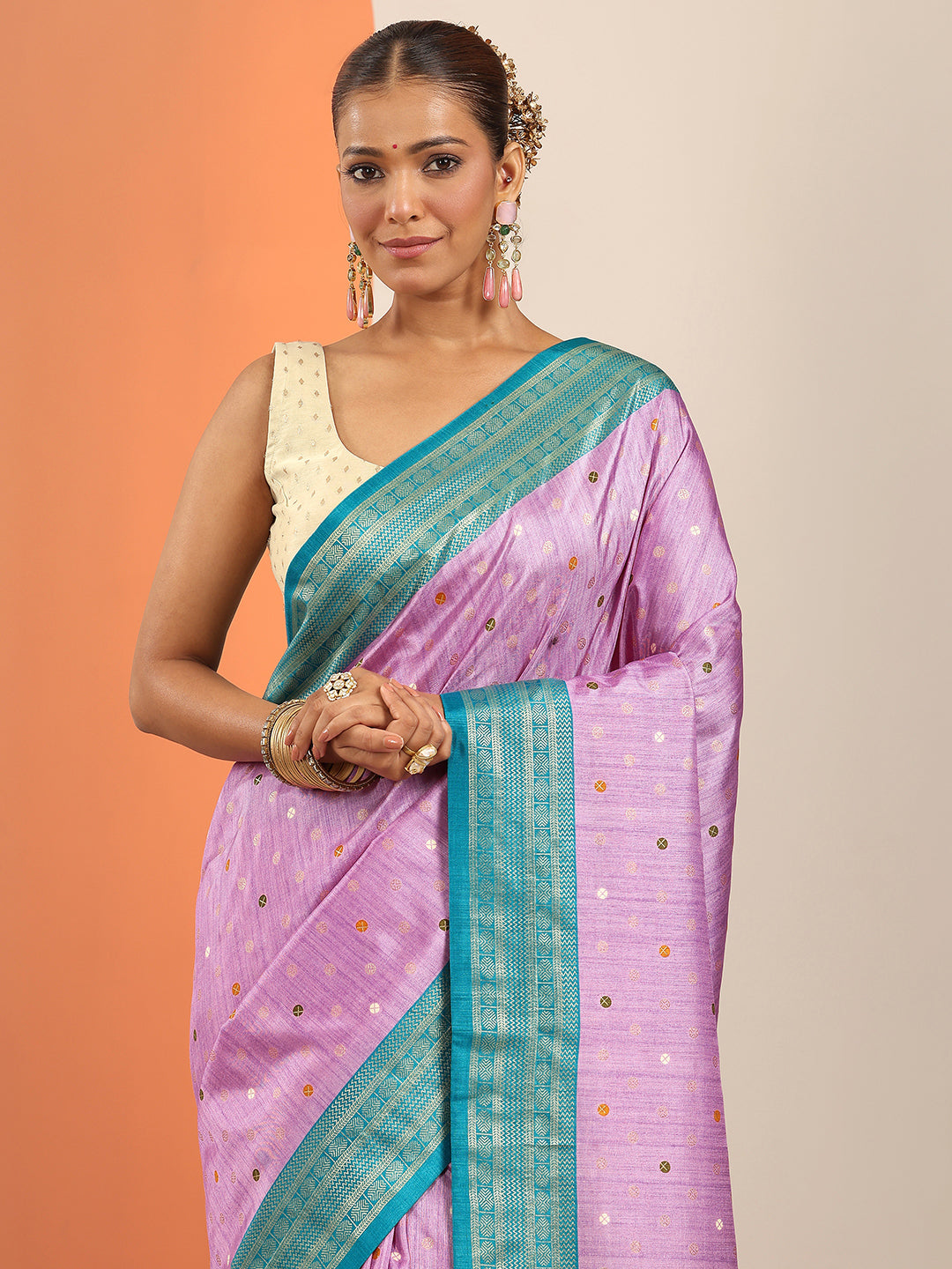 Lavender Embellished Silk Blend Saree With Unstitched Blouse Piece