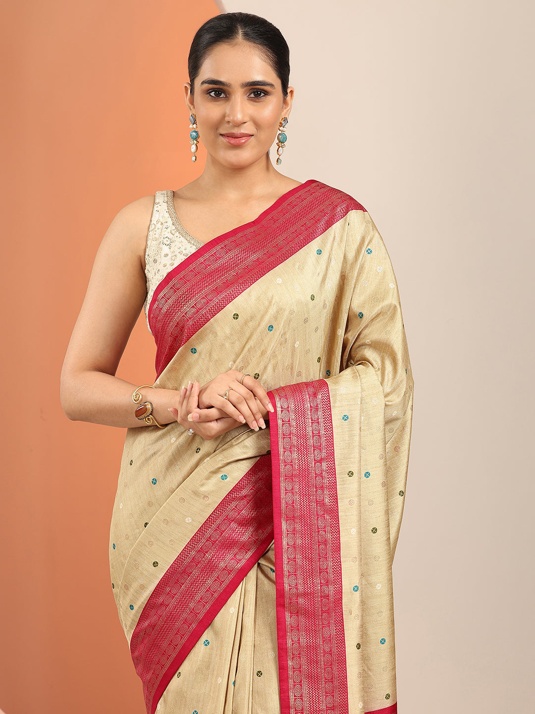Beige Embellished Silk Blend Saree With Unstitched Blouse Piece