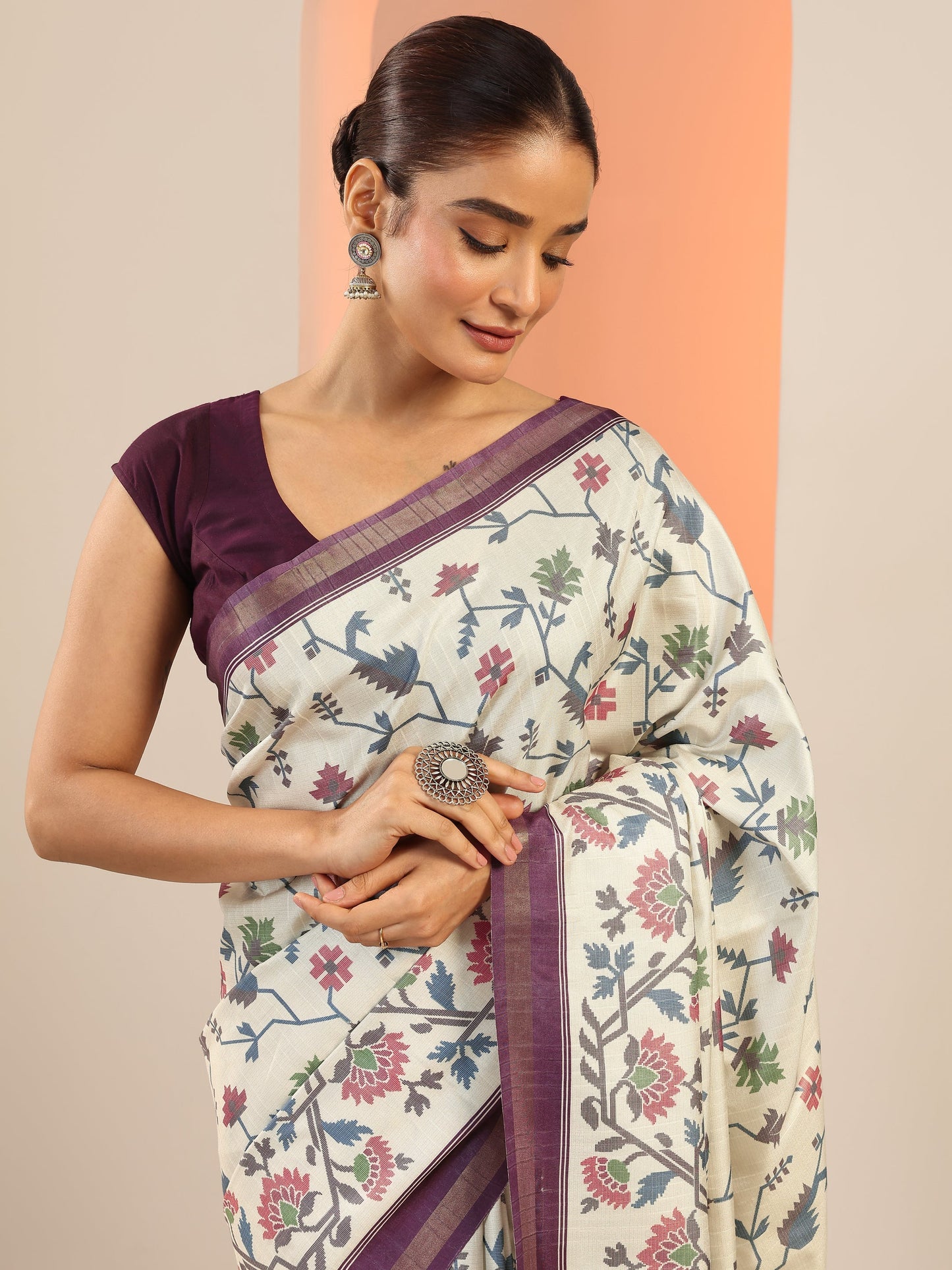 Cream Printed Silk Saree With Unstitched Blouse Piece
