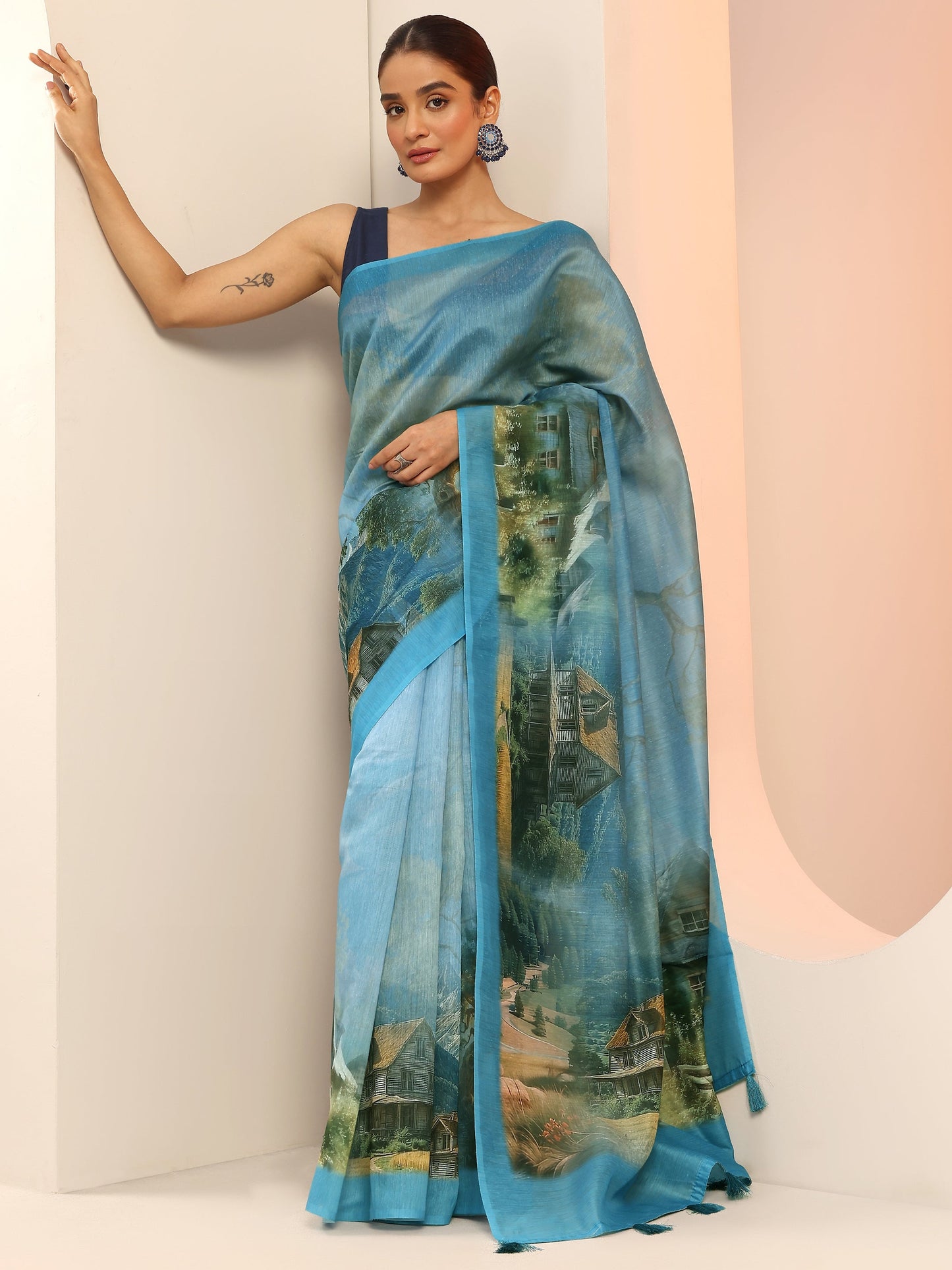 Blue Printed Silk Saree With Unstitched Blouse Piece