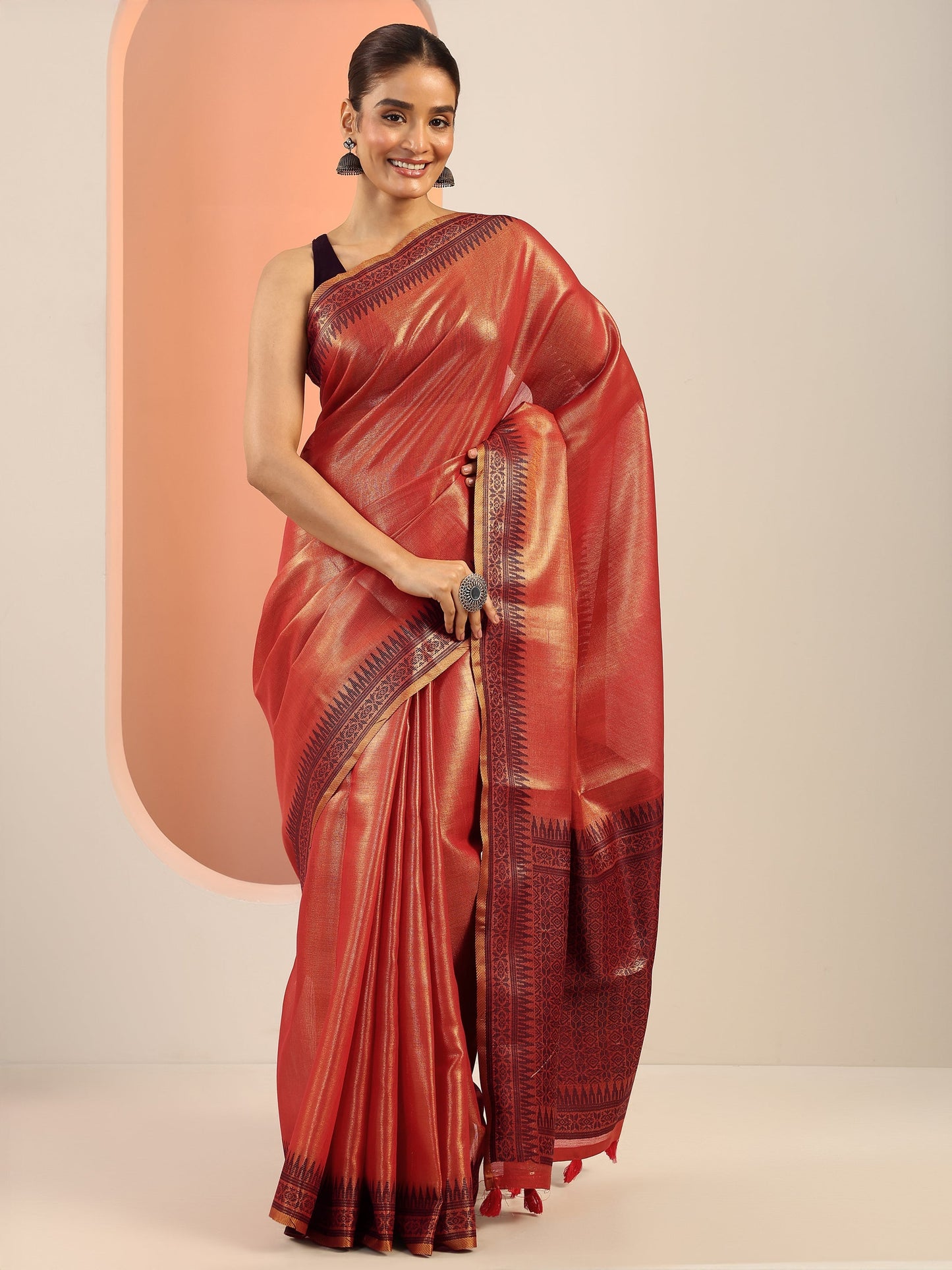 Rust Solid Silk Saree With Unstitched Blouse Piece