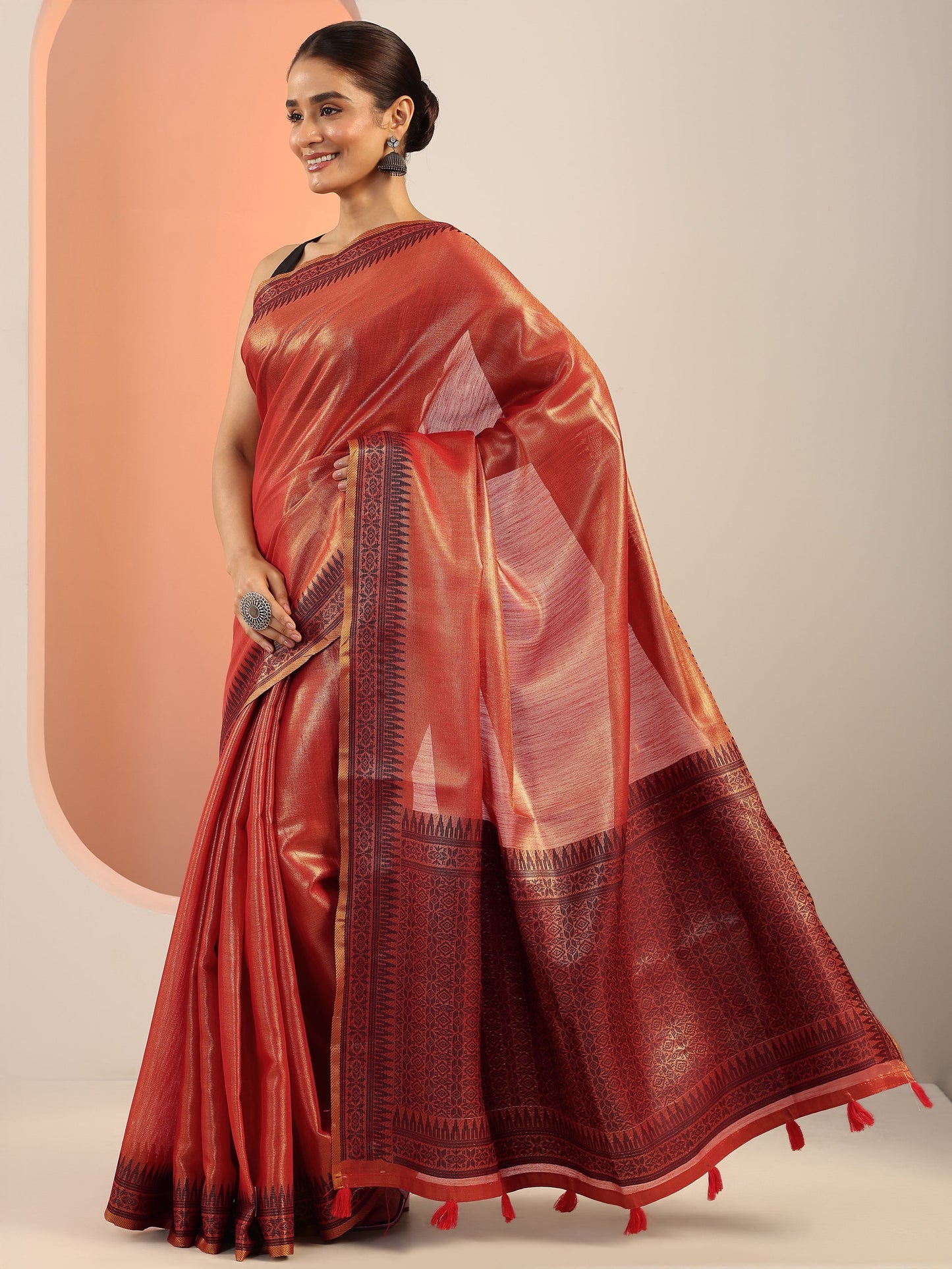 Rust Solid Silk Saree With Unstitched Blouse Piece