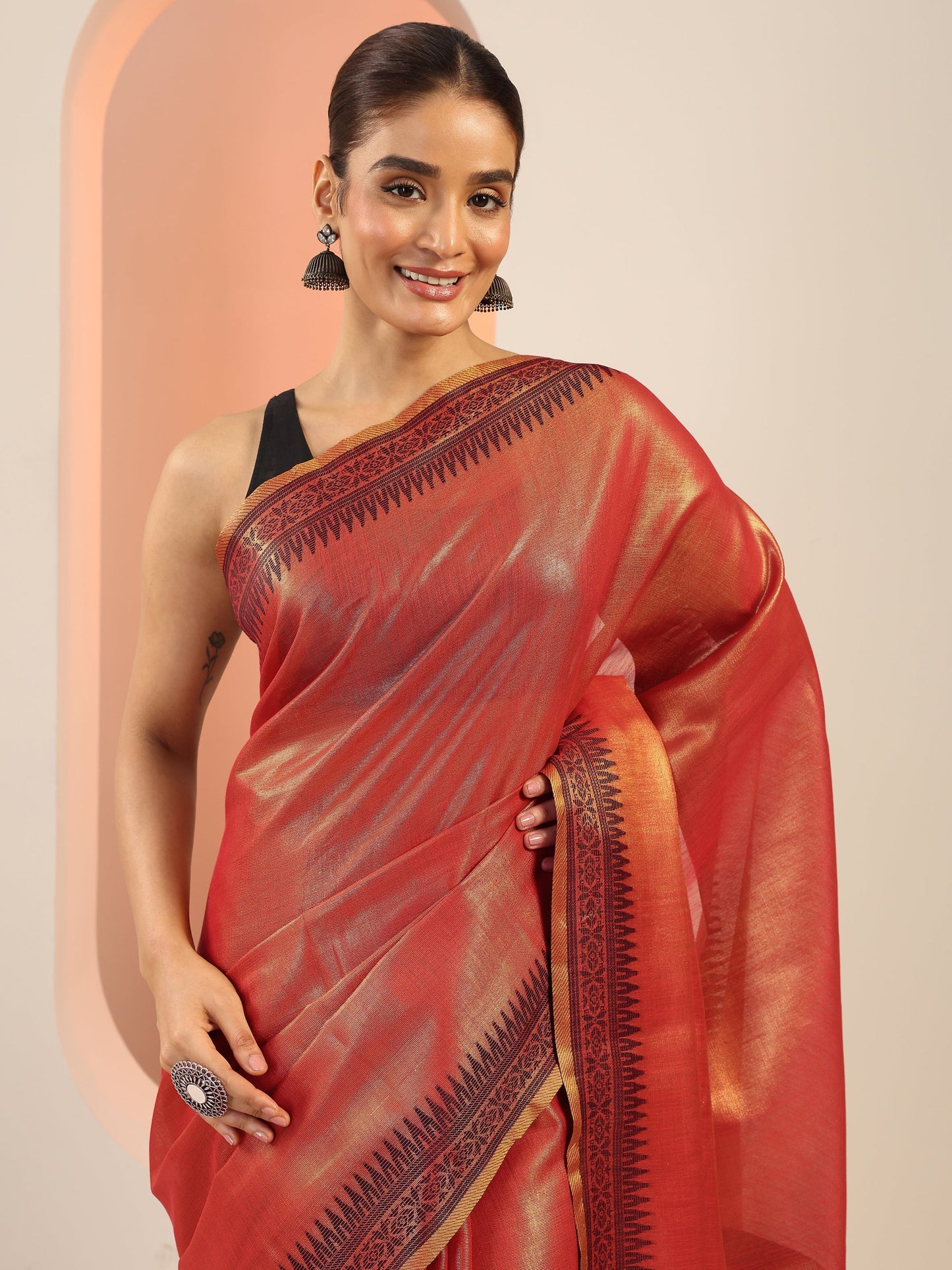 Rust Solid Silk Saree With Unstitched Blouse Piece