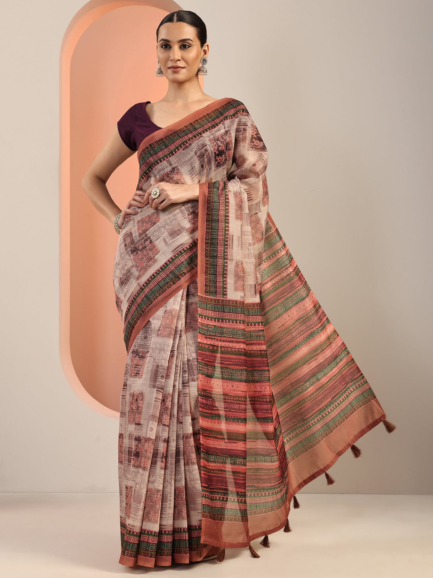 Rust Printed Silk Blend Saree With Unstitched Blouse Piece