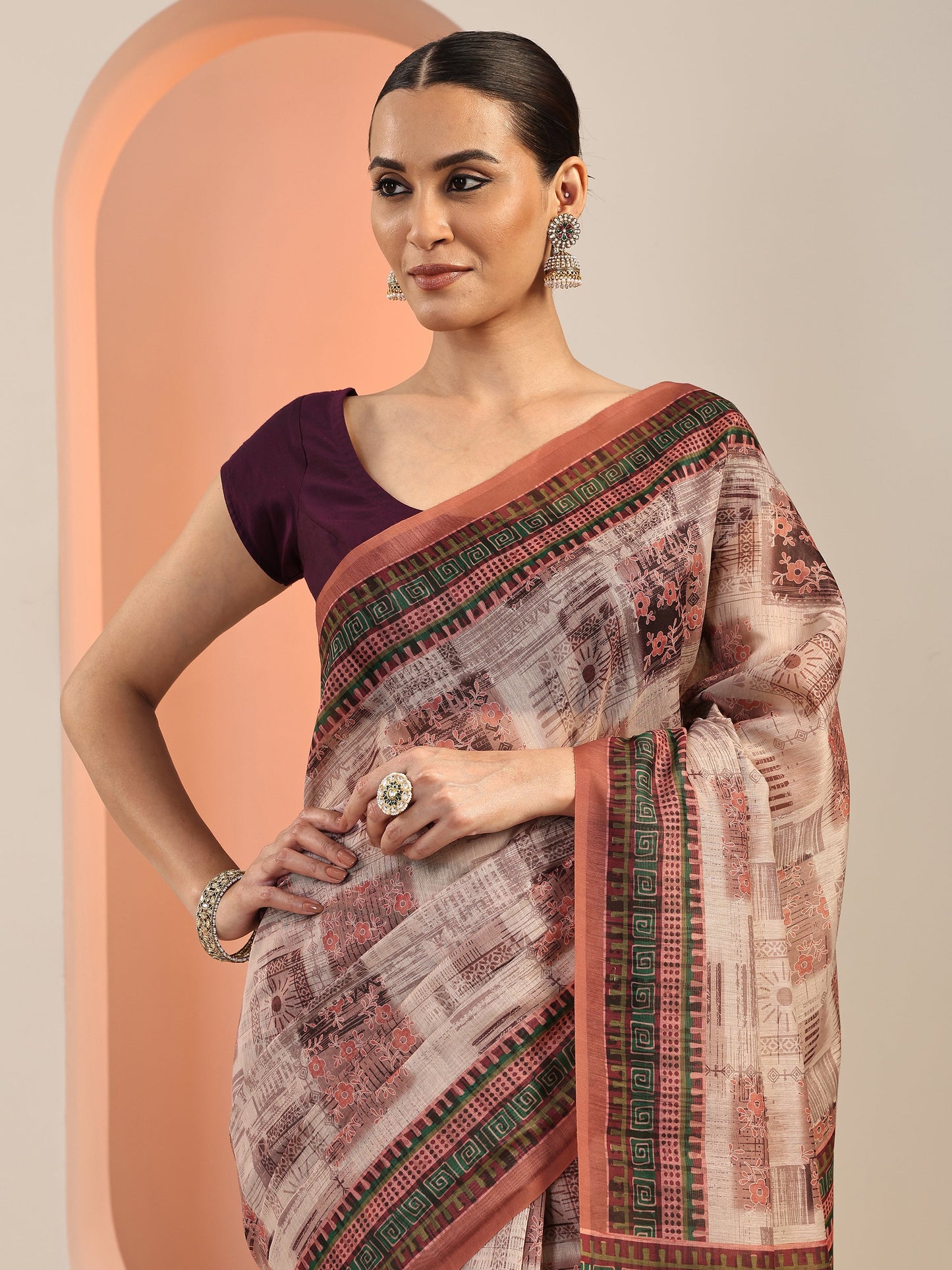 Rust Printed Silk Blend Saree With Unstitched Blouse Piece