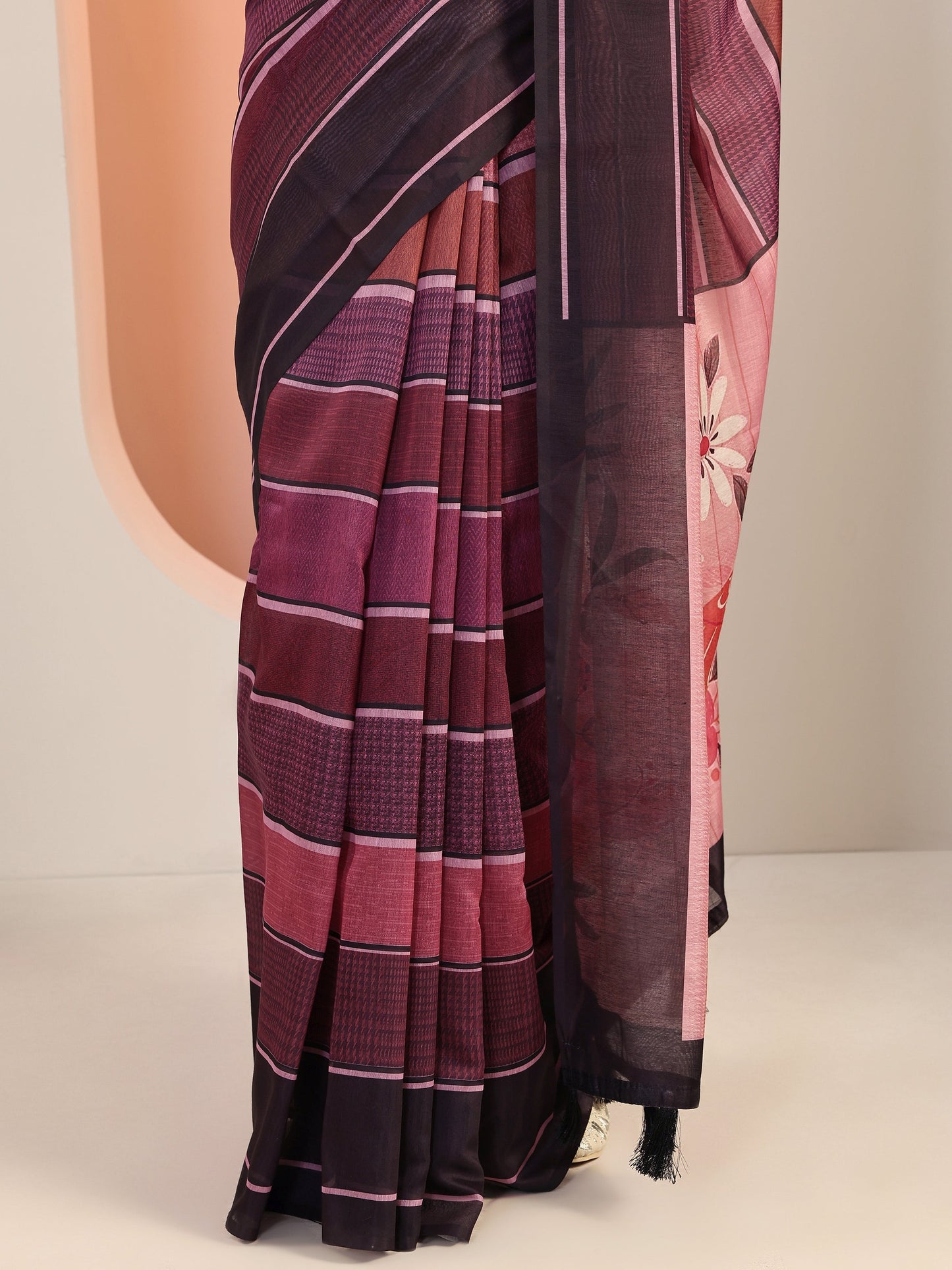 Mauve Printed Silk Blend Saree With Unstitched Blouse Piece