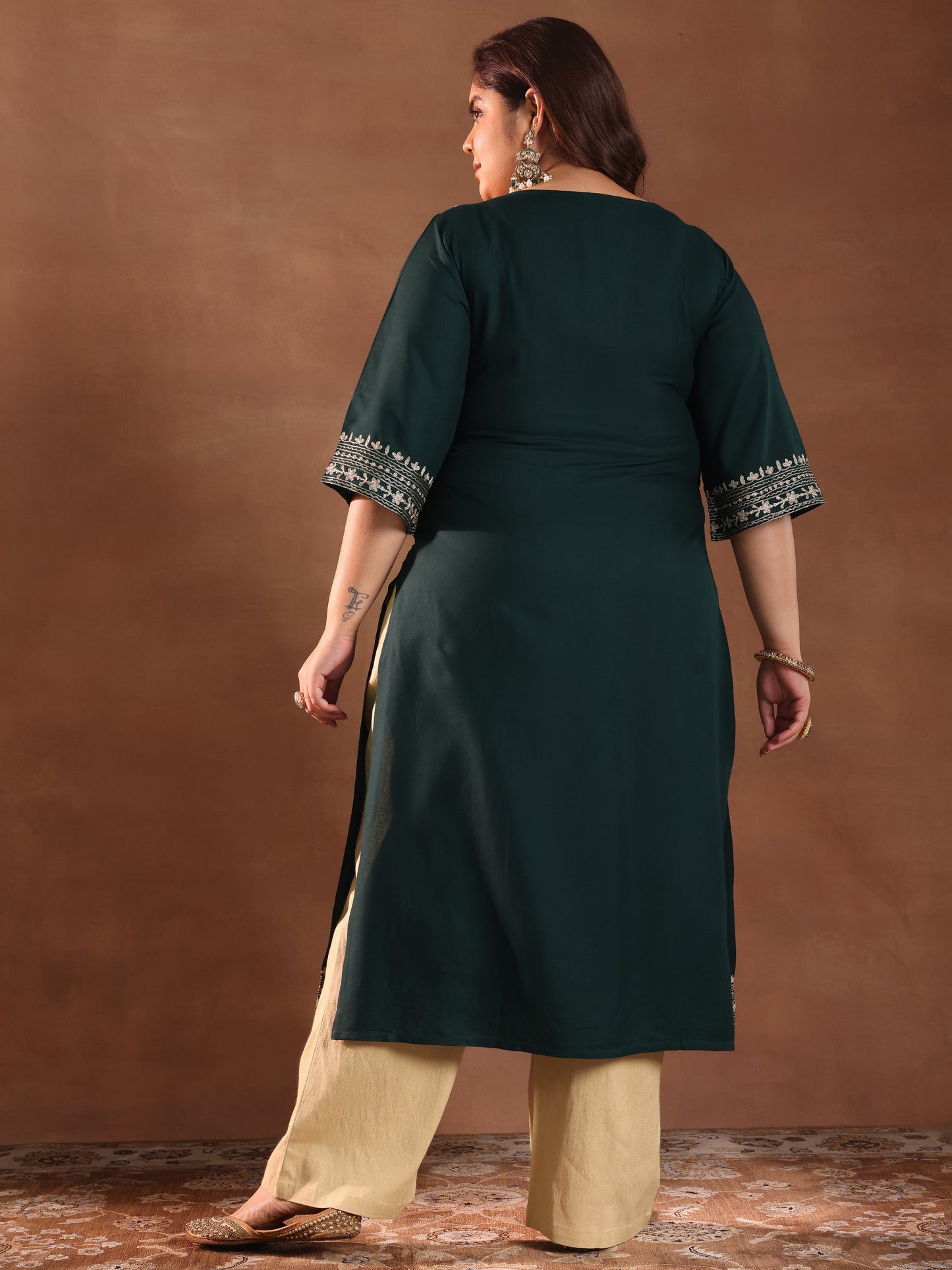 Plus Size Green Embroidered Rayon Straight Kurta