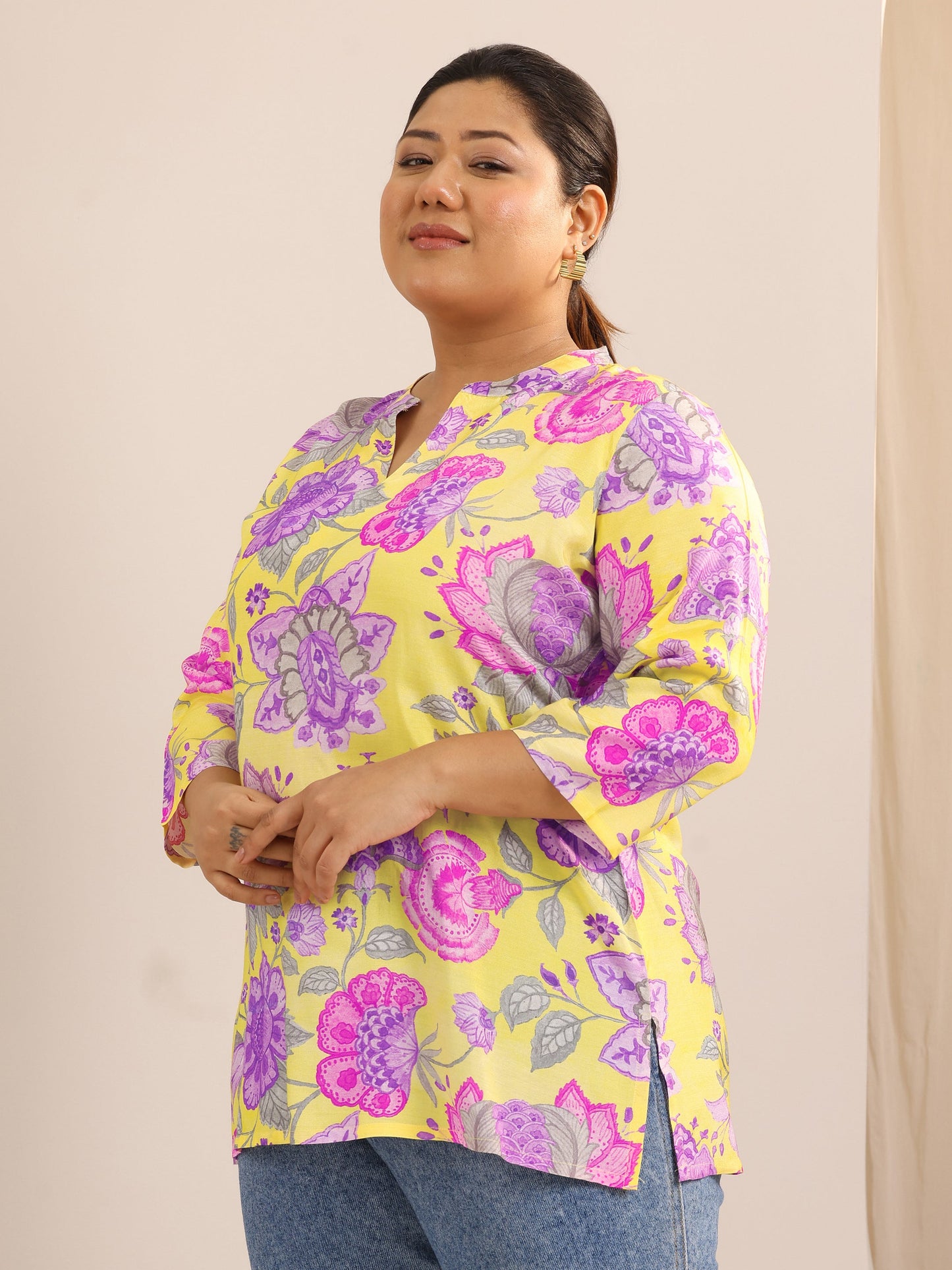 Plus Size Yellow Printed Muslin Straight Tunic