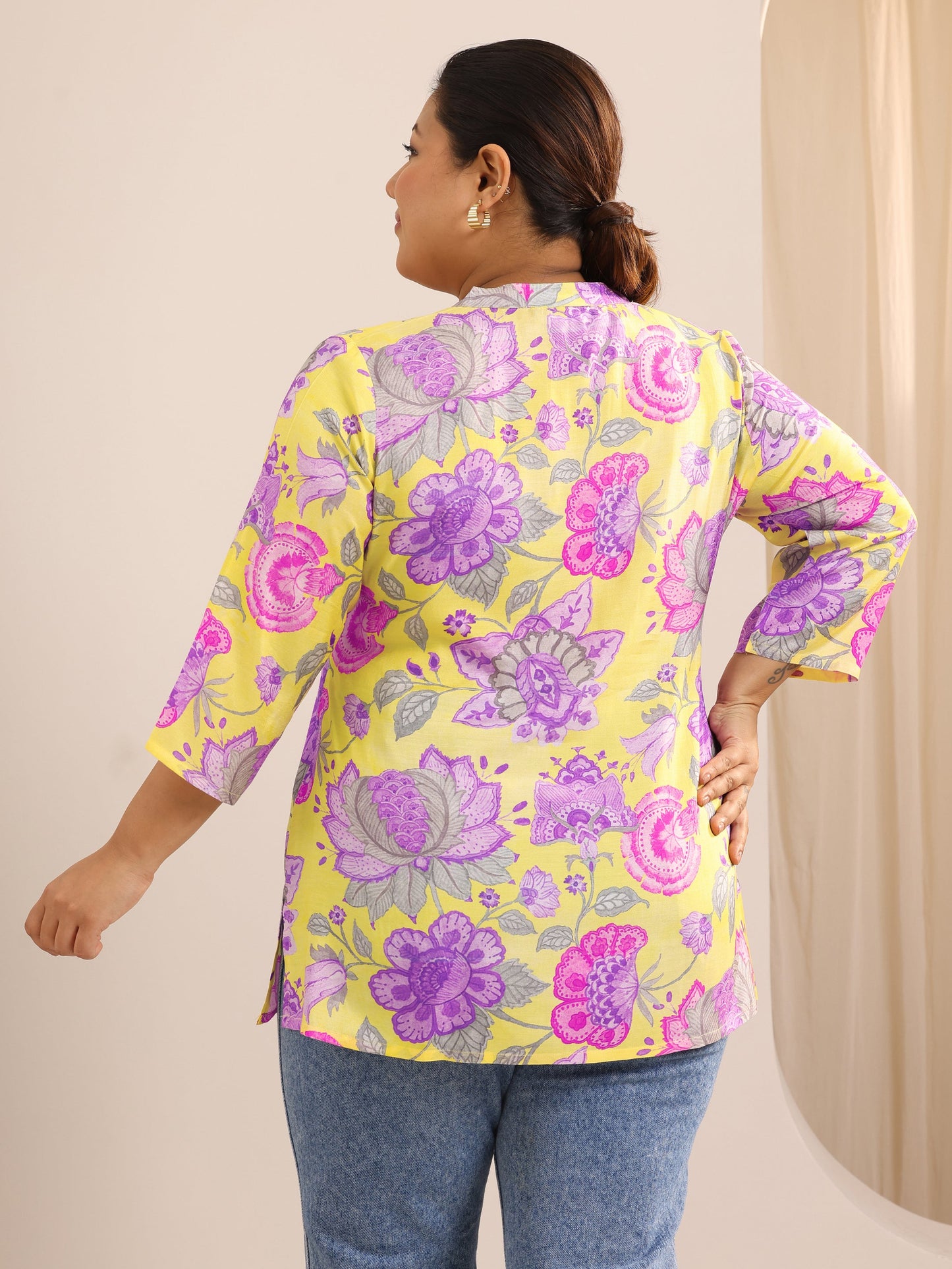 Plus Size Yellow Printed Muslin Straight Tunic
